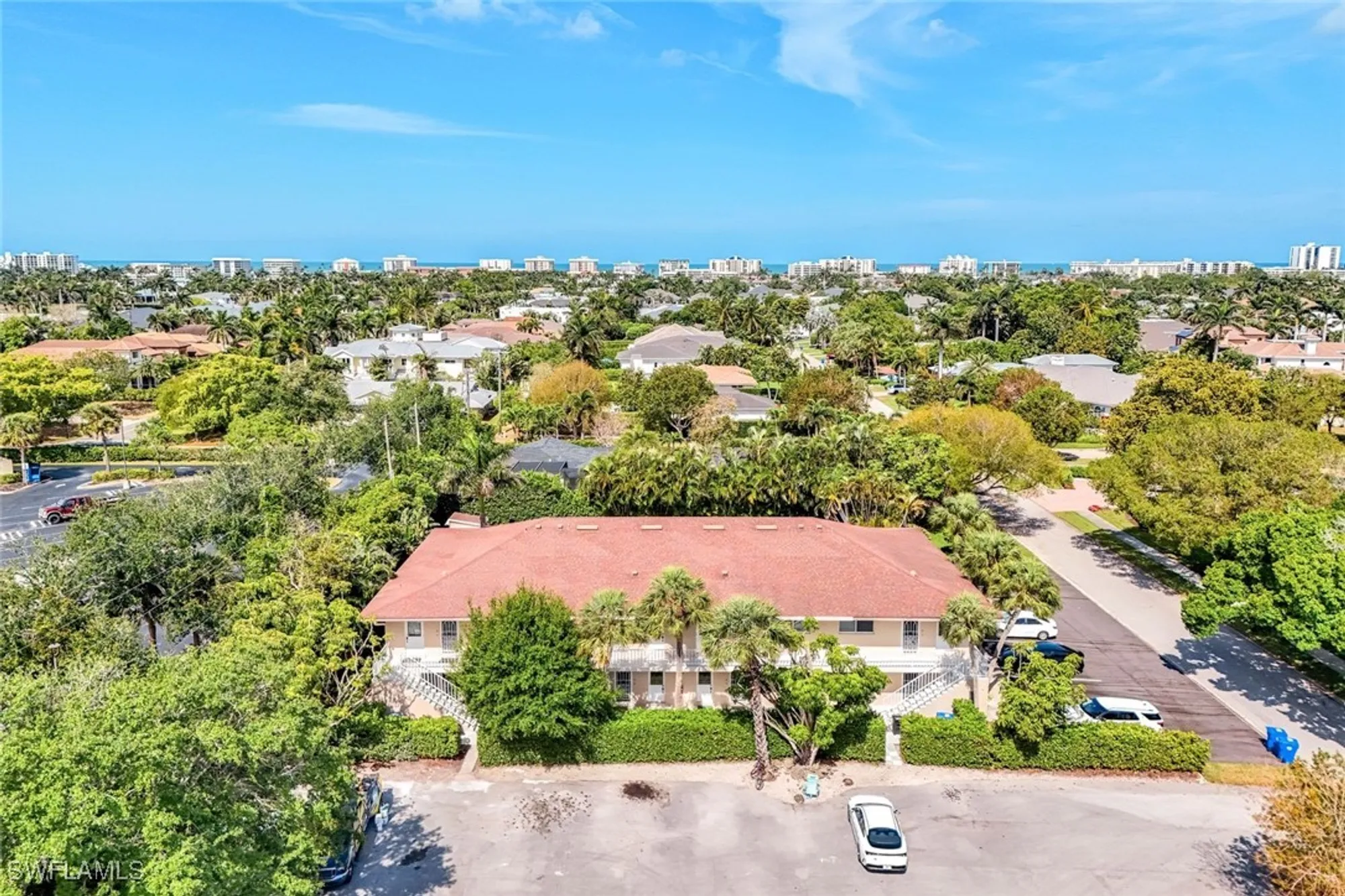 Property Slideshow image 24 of 26 | 820 ketch dr 7, Naples, FL, 34103