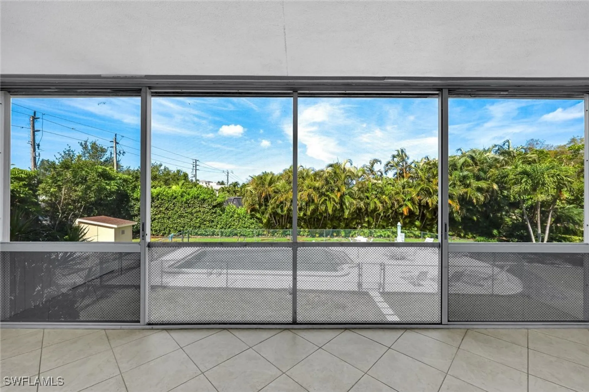 Property Slideshow image 21 of 26 | 820 ketch dr 7, Naples, FL, 34103