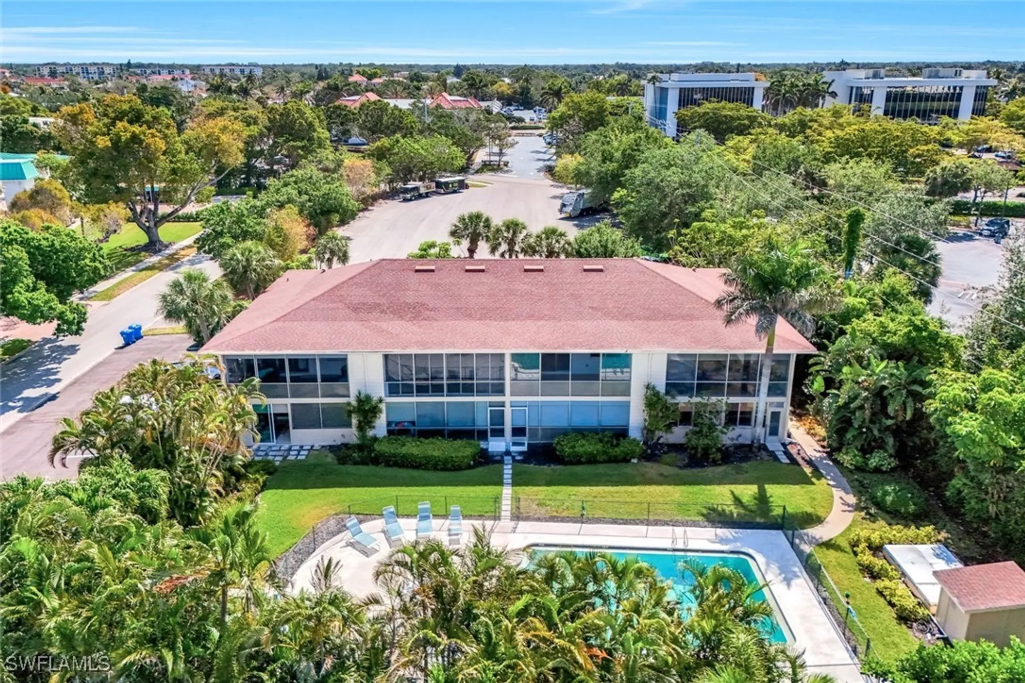 Property Slideshow image 22 of 26 | 820 ketch dr 7, Naples, FL, 34103