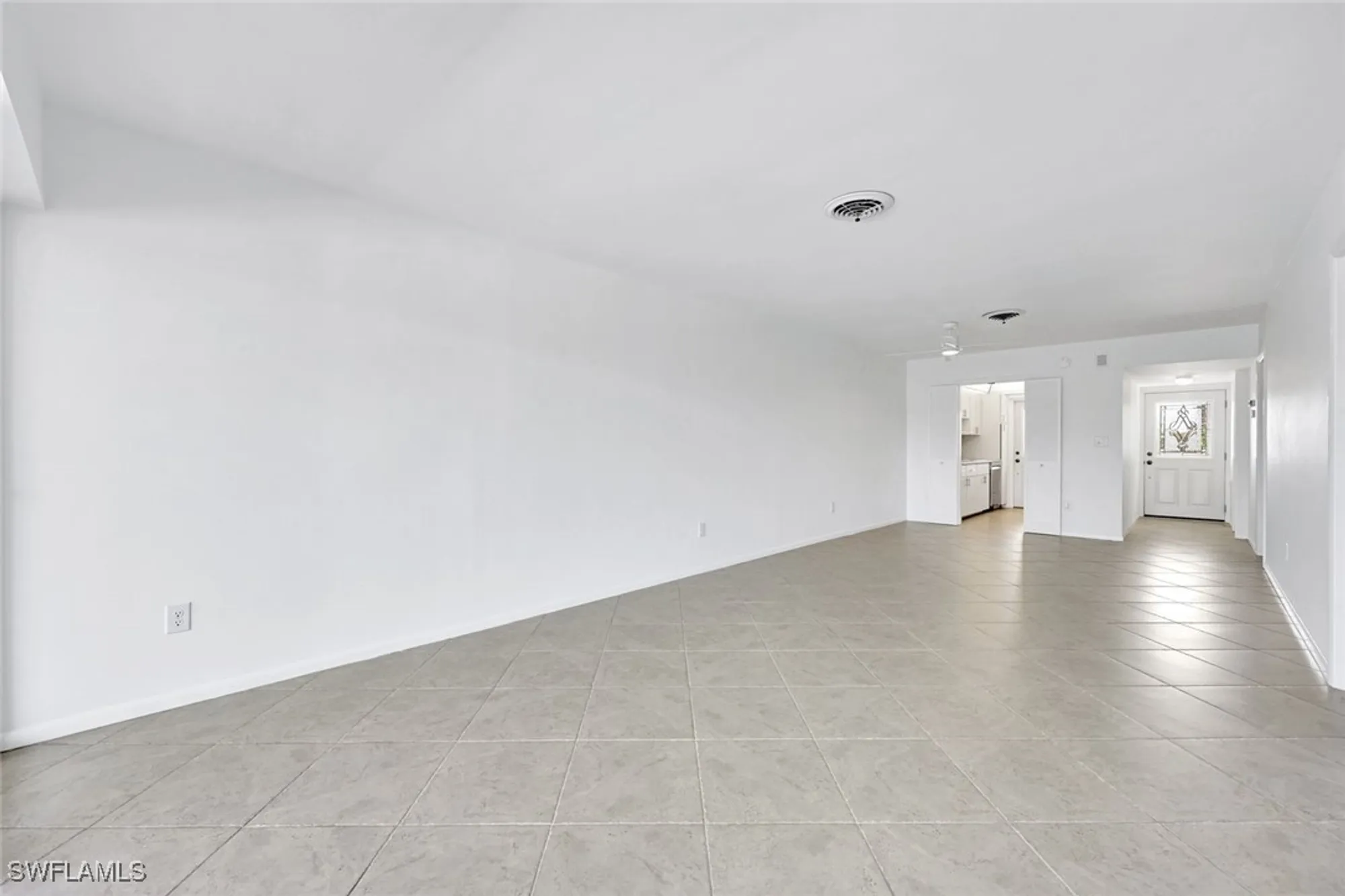 Property Slideshow image 7 of 26 | 820 ketch dr 7, Naples, FL, 34103