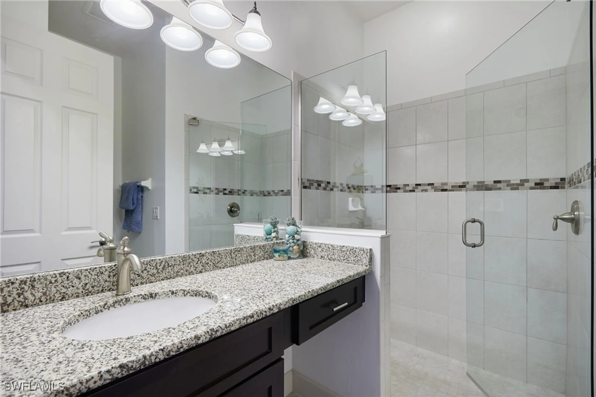 Property Slideshow image 19 of 33 | 10230 glastonbury cir apt 202, Fort Myers, FL, 33913