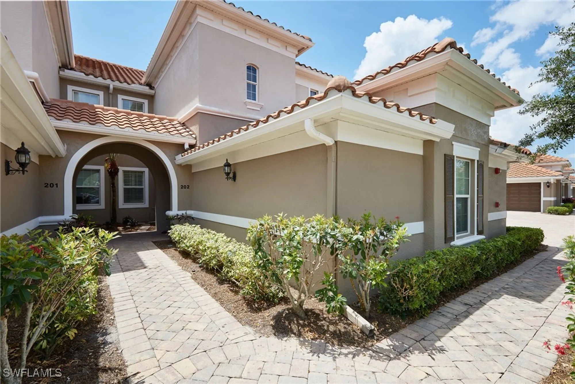 Property Slideshow image 23 of 33 | 10230 glastonbury cir apt 202, Fort Myers, FL, 33913