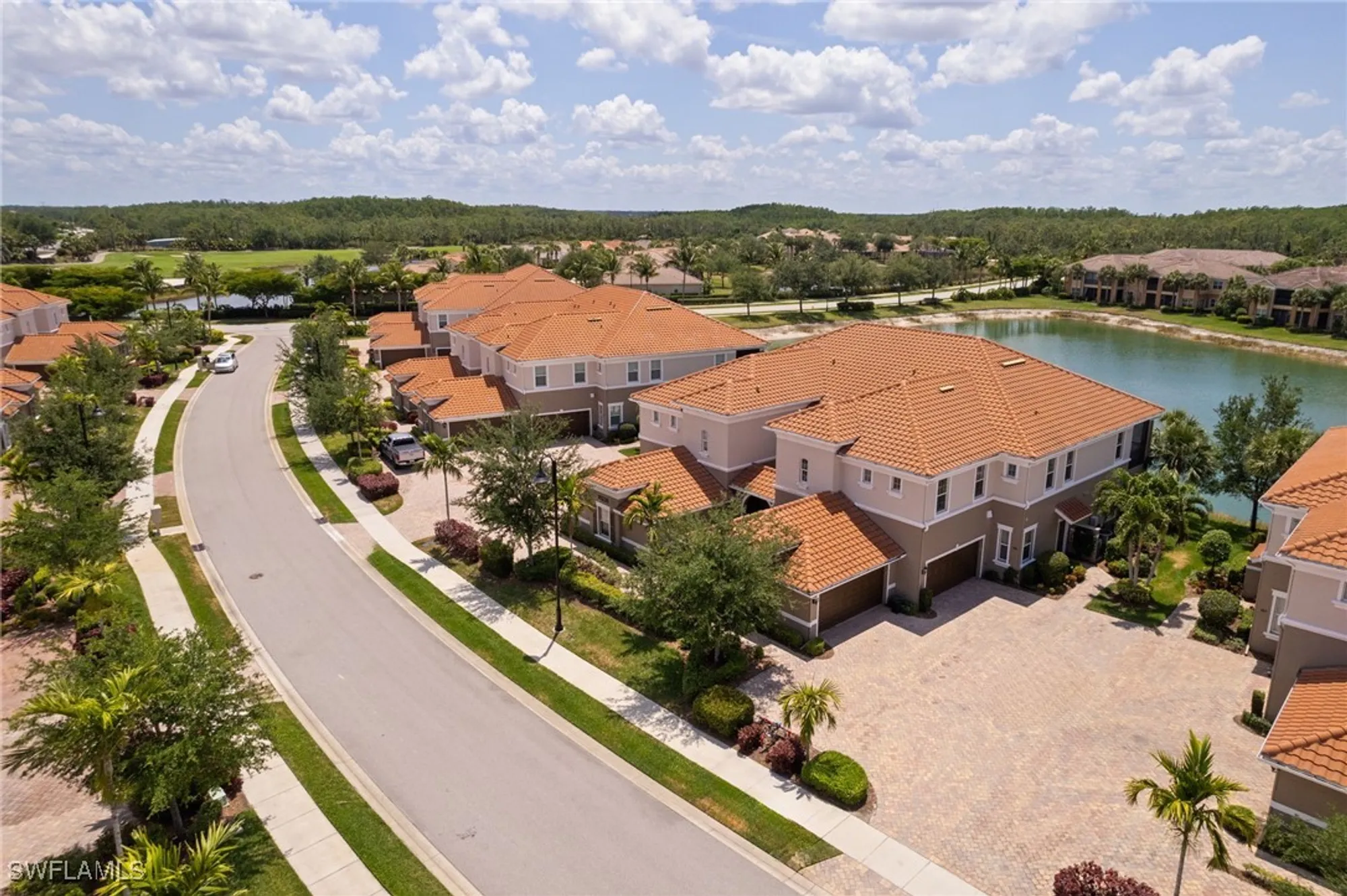 Property Slideshow image 30 of 33 | 10230 glastonbury cir apt 202, Fort Myers, FL, 33913