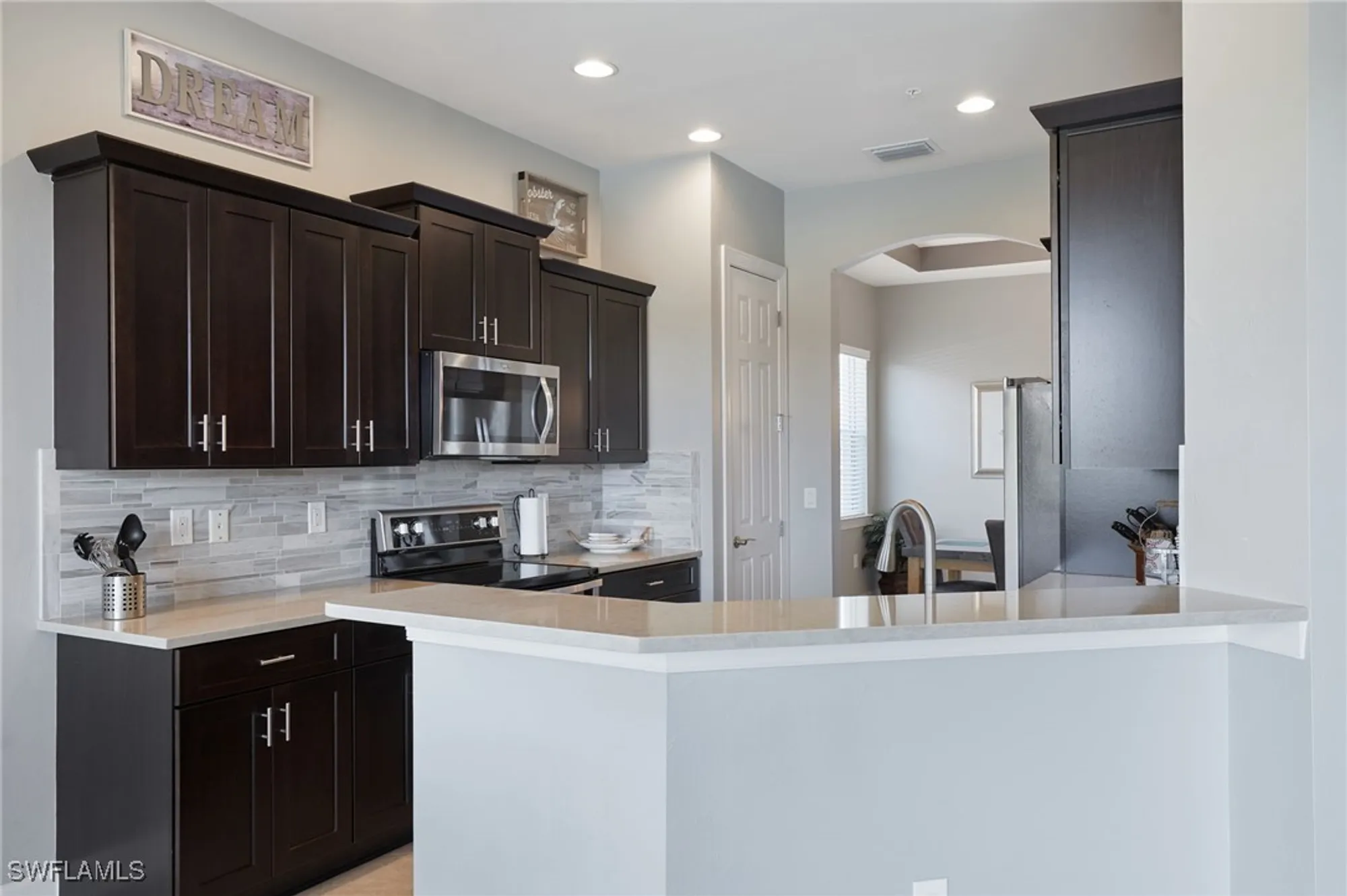Property Slideshow image 8 of 33 | 10230 glastonbury cir apt 202, Fort Myers, FL, 33913