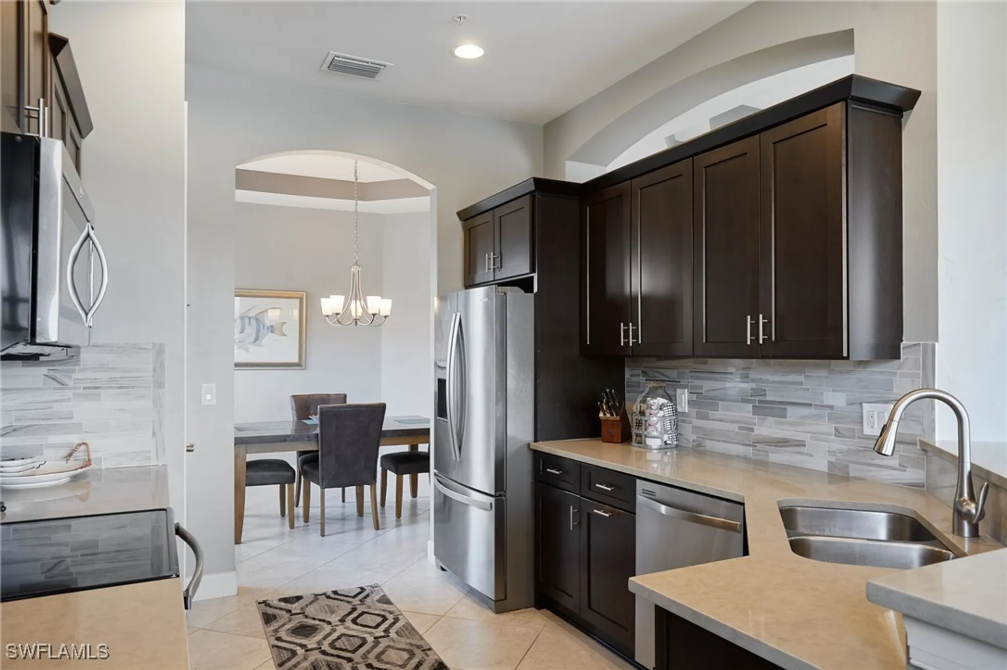 Property Slideshow image 9 of 33 | 10230 glastonbury cir apt 202, Fort Myers, FL, 33913