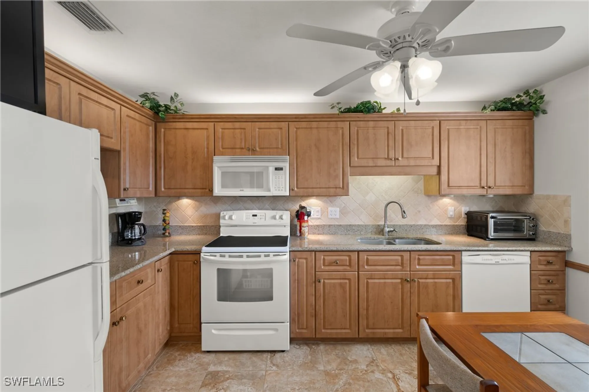 Property Slideshow image 10 of 35 | 1279 hazeltine dr, Fort Myers, FL, 33919
