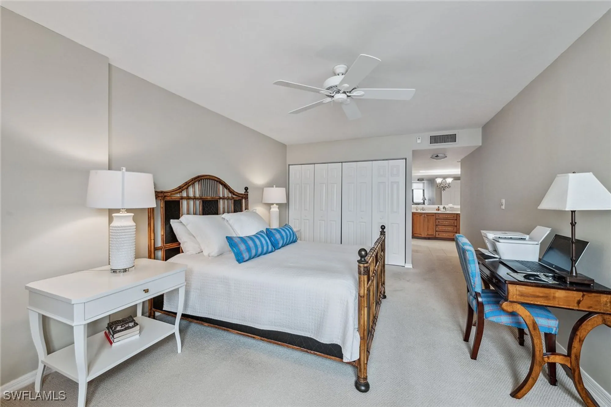 Property Slideshow image 13 of 29 | 3115 gulf shore blvd 206s, Naples, FL, 34103