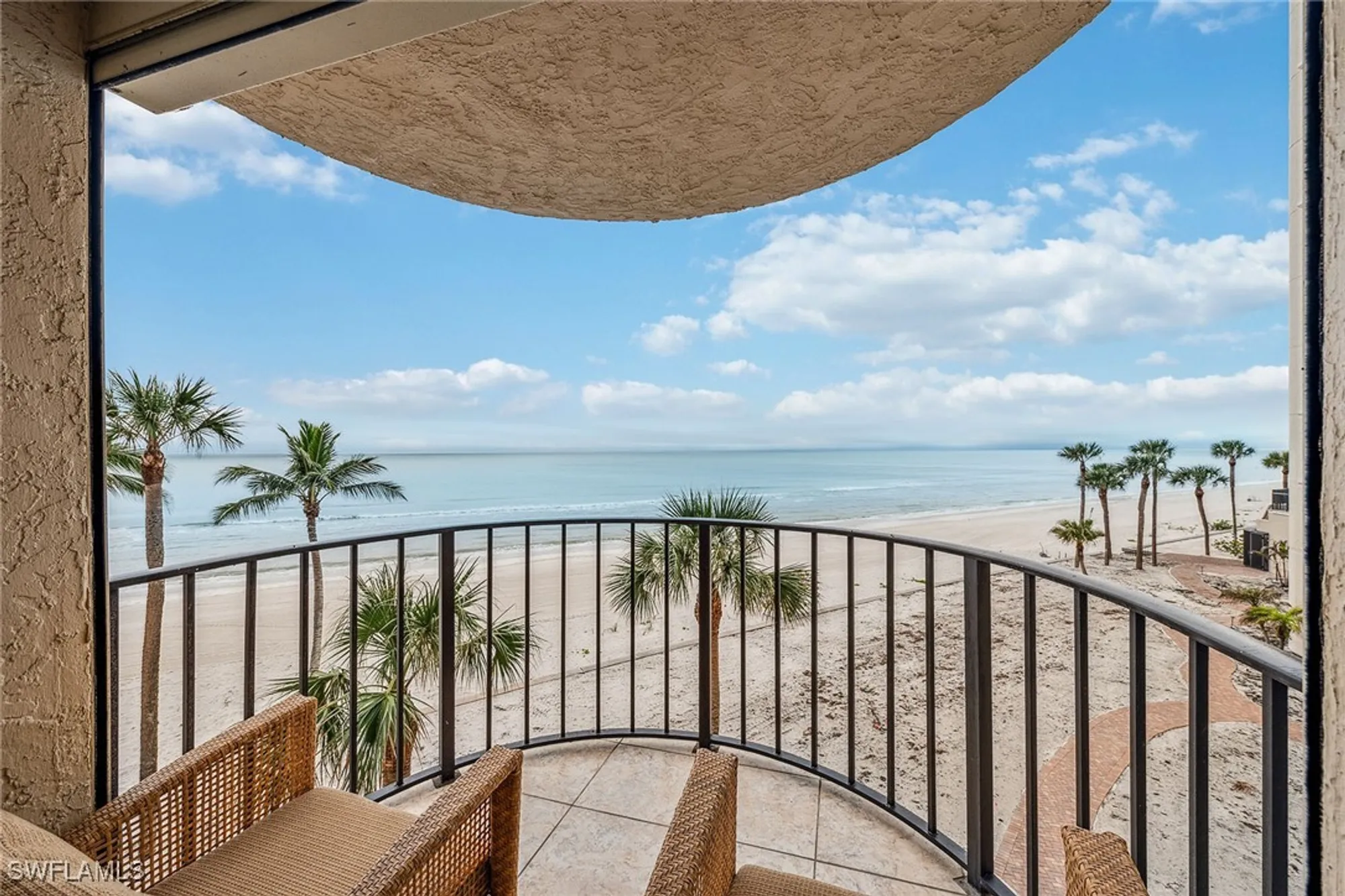 Property Slideshow image 2 of 29 | 3115 gulf shore blvd 206s, Naples, FL, 34103