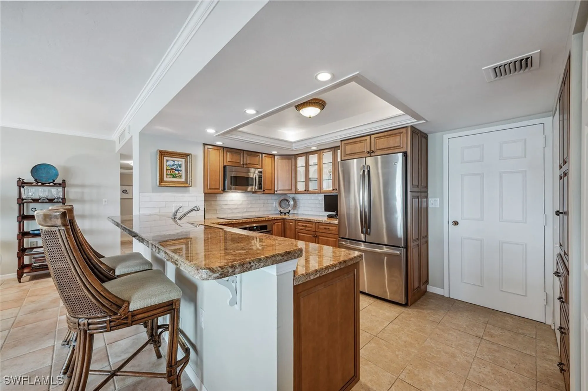 Property Slideshow image 6 of 29 | 3115 gulf shore blvd 206s, Naples, FL, 34103