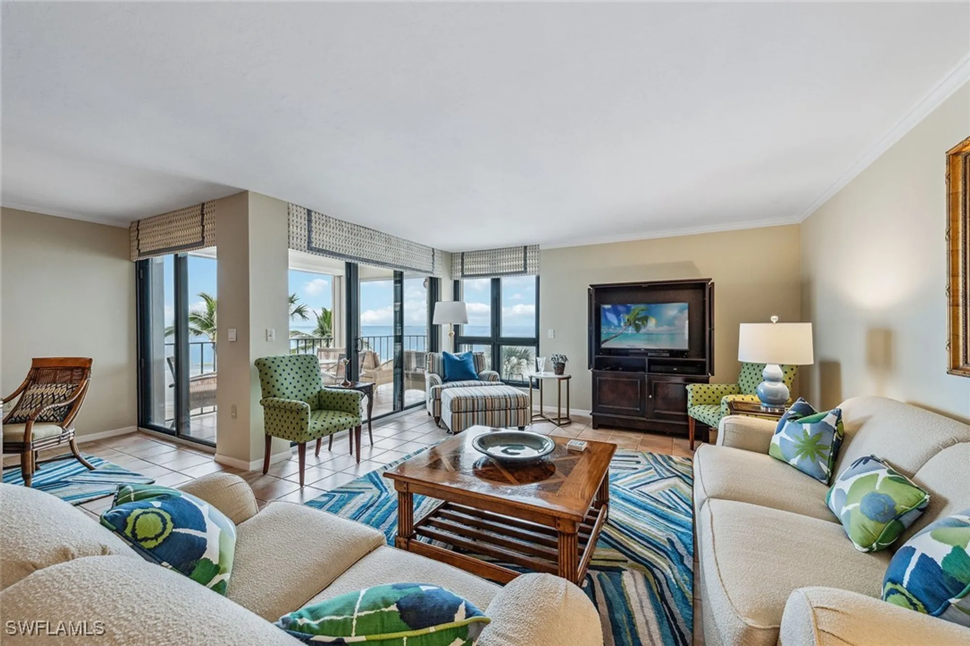 Property Slideshow image 9 of 29 | 3115 gulf shore blvd 206s, Naples, FL, 34103