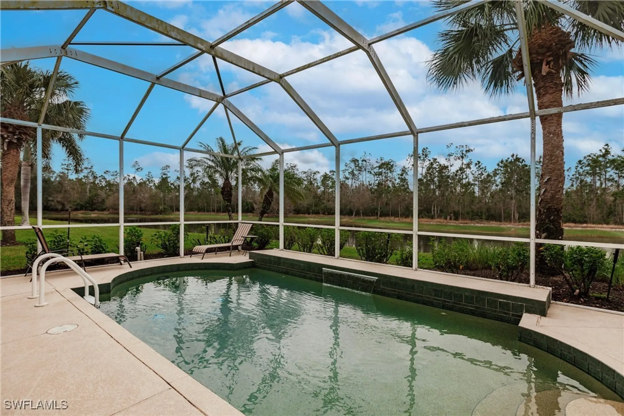 Property Slideshow image 20 of 38 | 8236 woodridge pointe dr, Fort Myers, FL, 33912