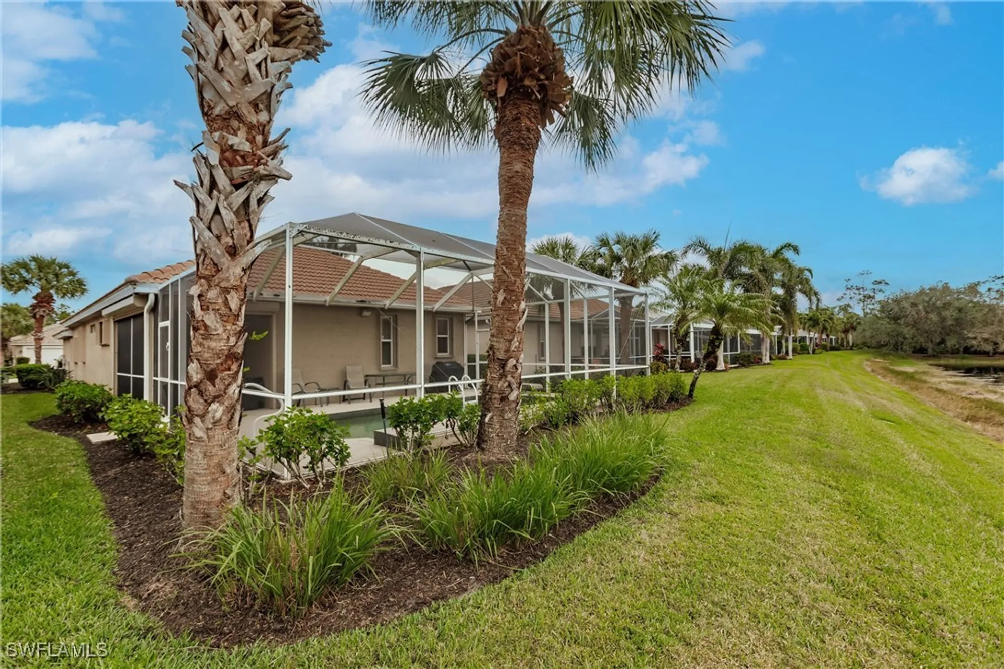 Property Slideshow image 21 of 38 | 8236 woodridge pointe dr, Fort Myers, FL, 33912