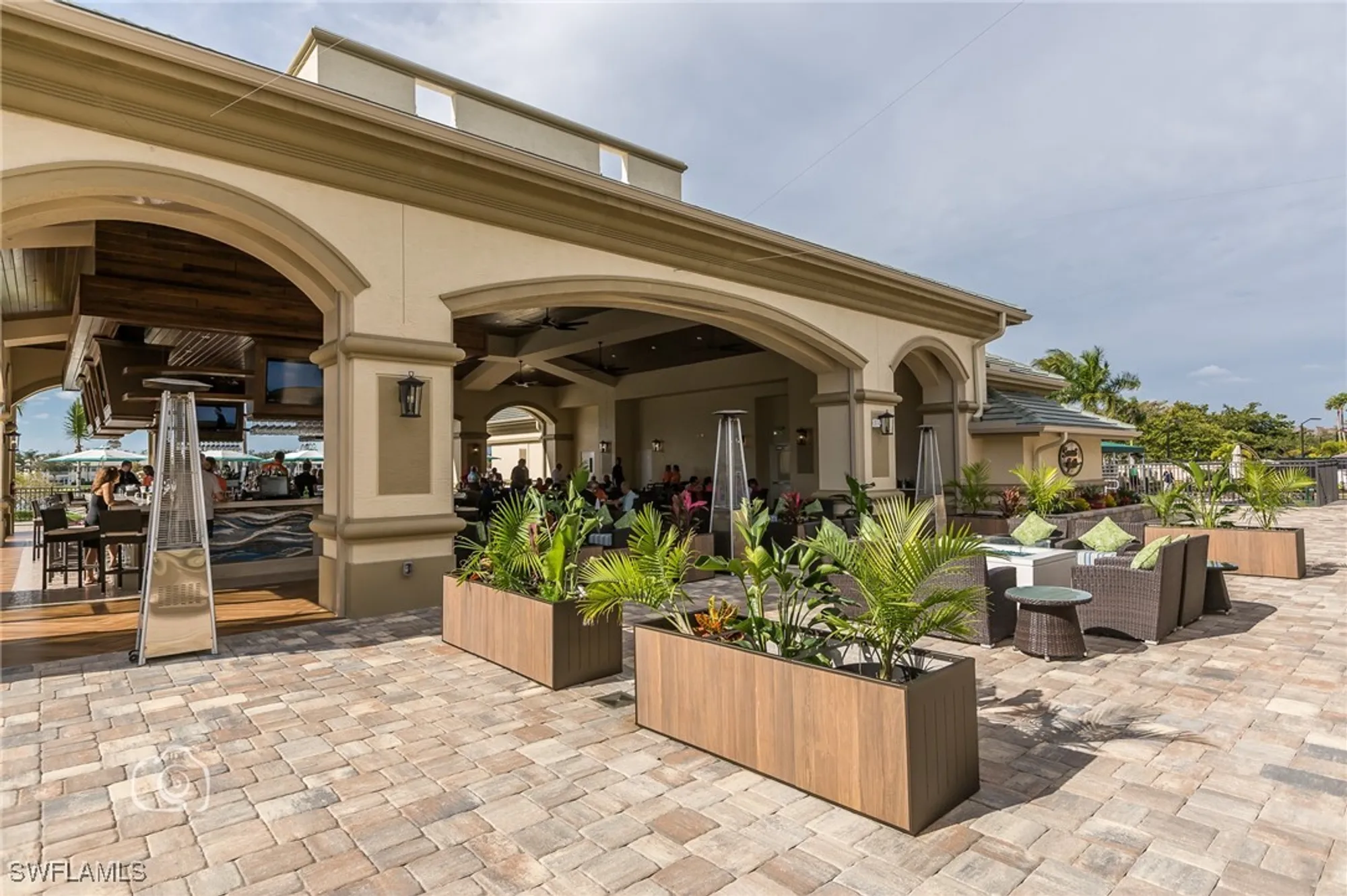 Property Slideshow image 30 of 38 | 8236 woodridge pointe dr, Fort Myers, FL, 33912