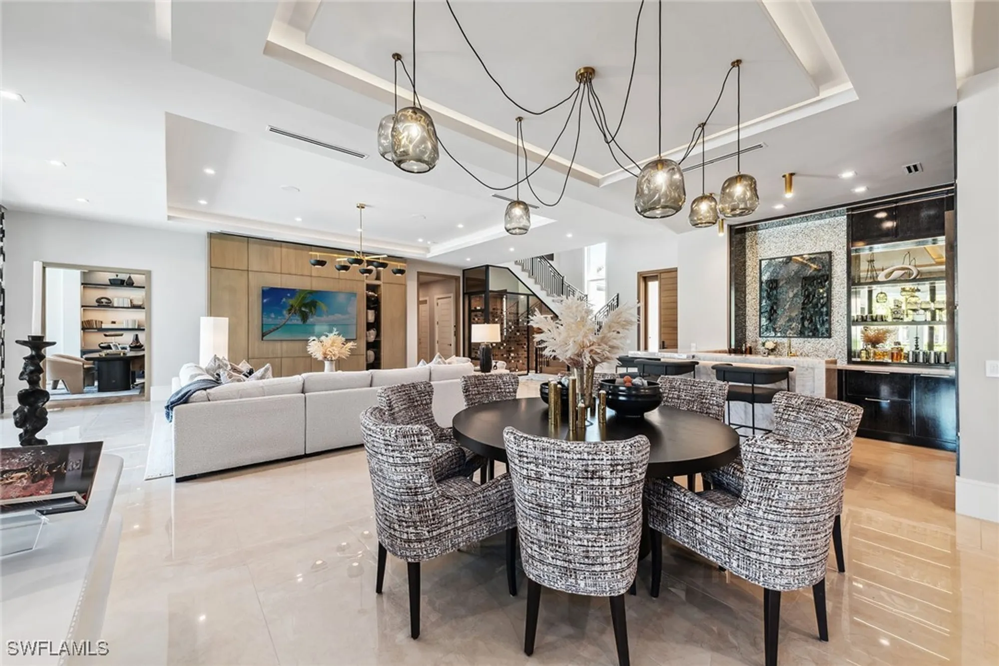 Property Slideshow image 10 of 49 | 355 colony dr, Naples, FL, 34108