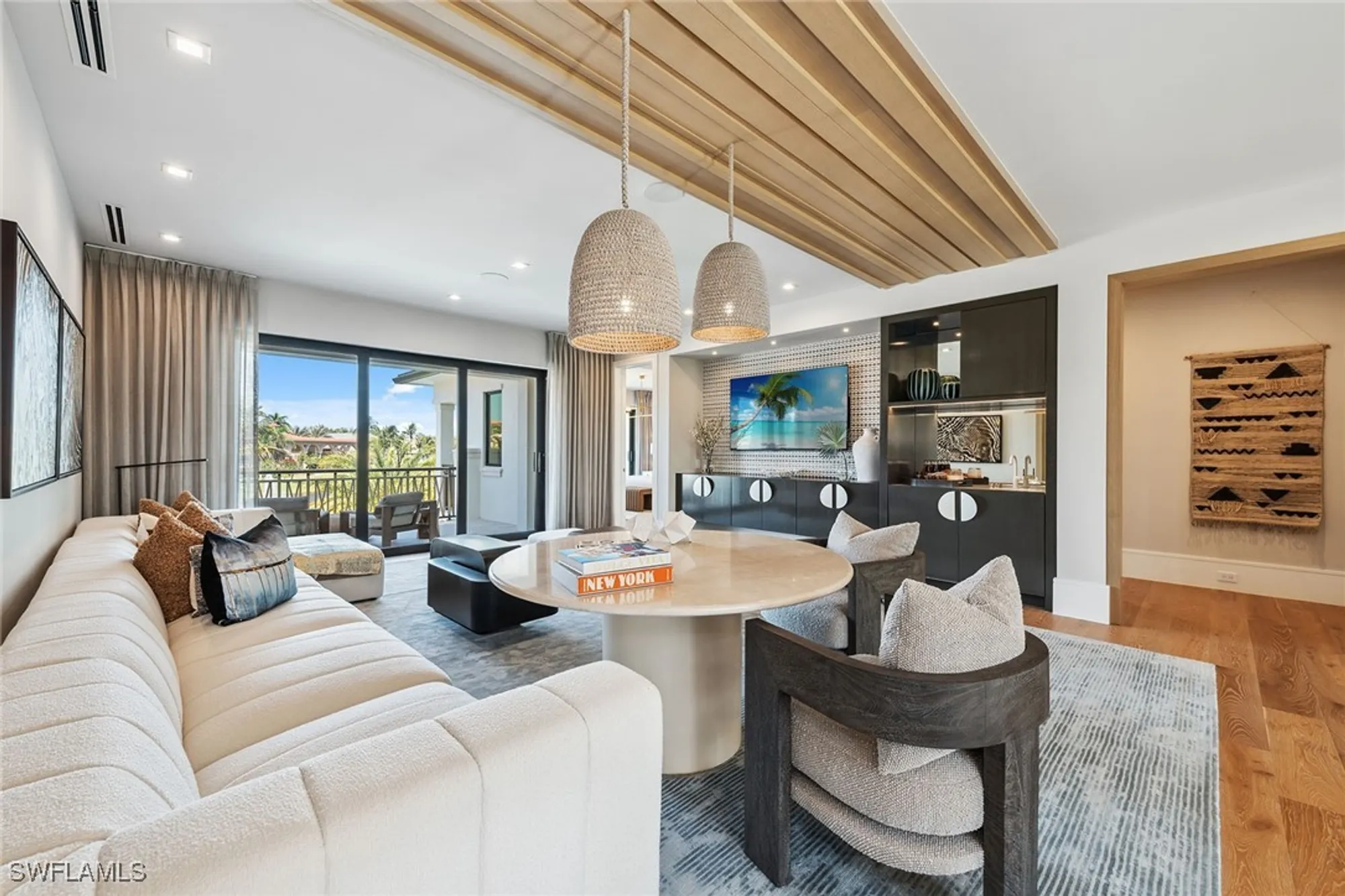 Property Slideshow image 34 of 49 | 355 colony dr, Naples, FL, 34108