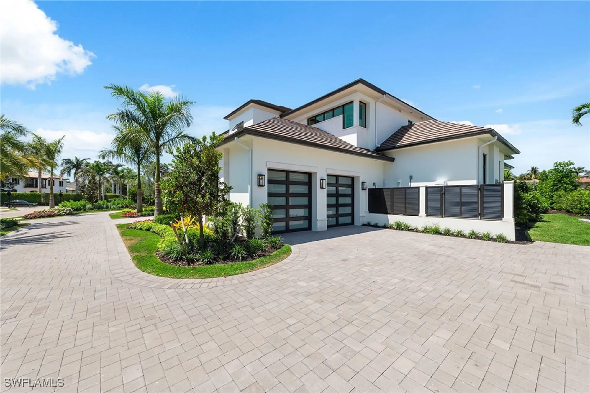 Property Slideshow image 44 of 49 | 355 colony dr, Naples, FL, 34108