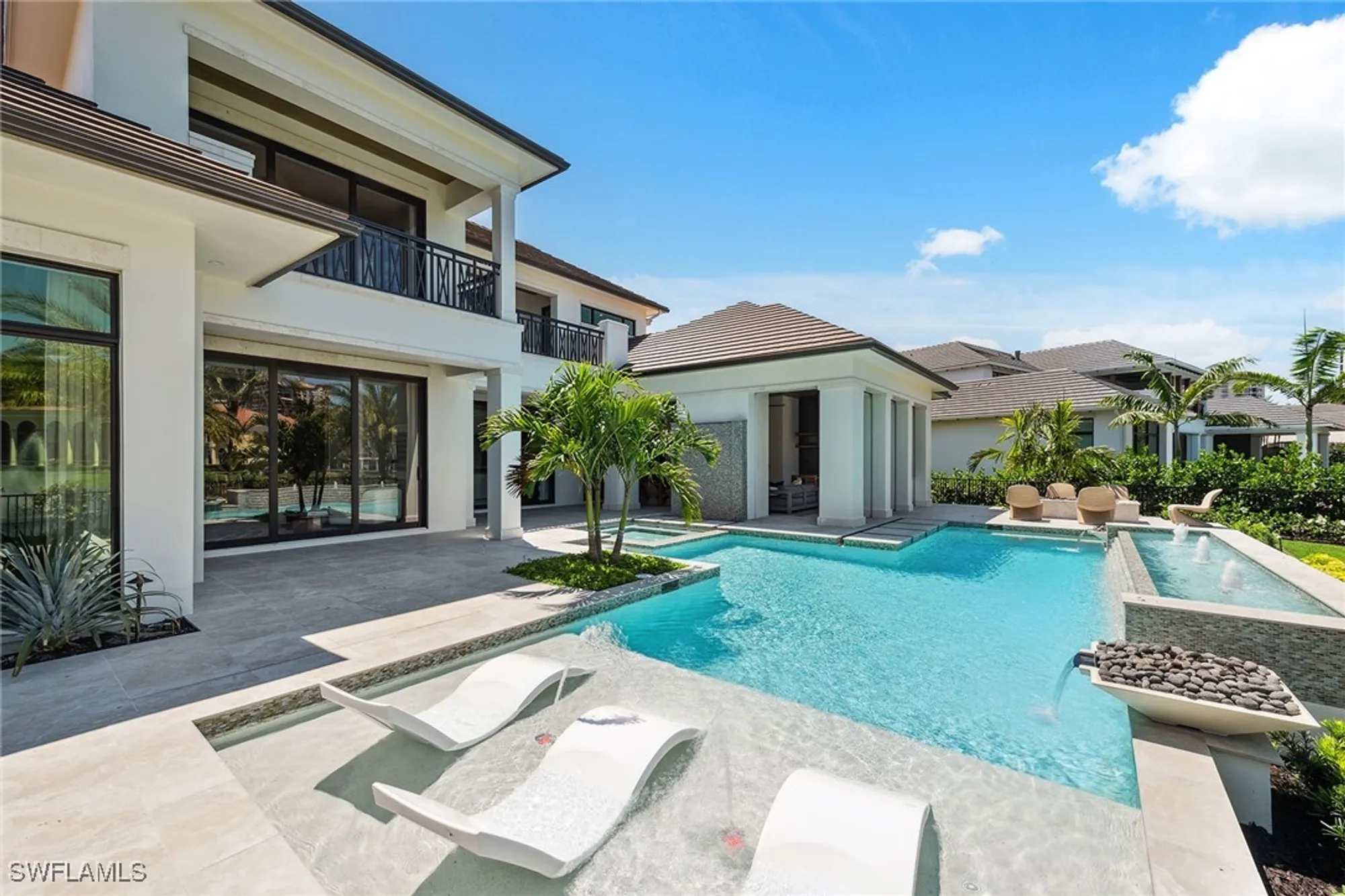 Property Slideshow image 41 of 49 | 355 colony dr, Naples, FL, 34108