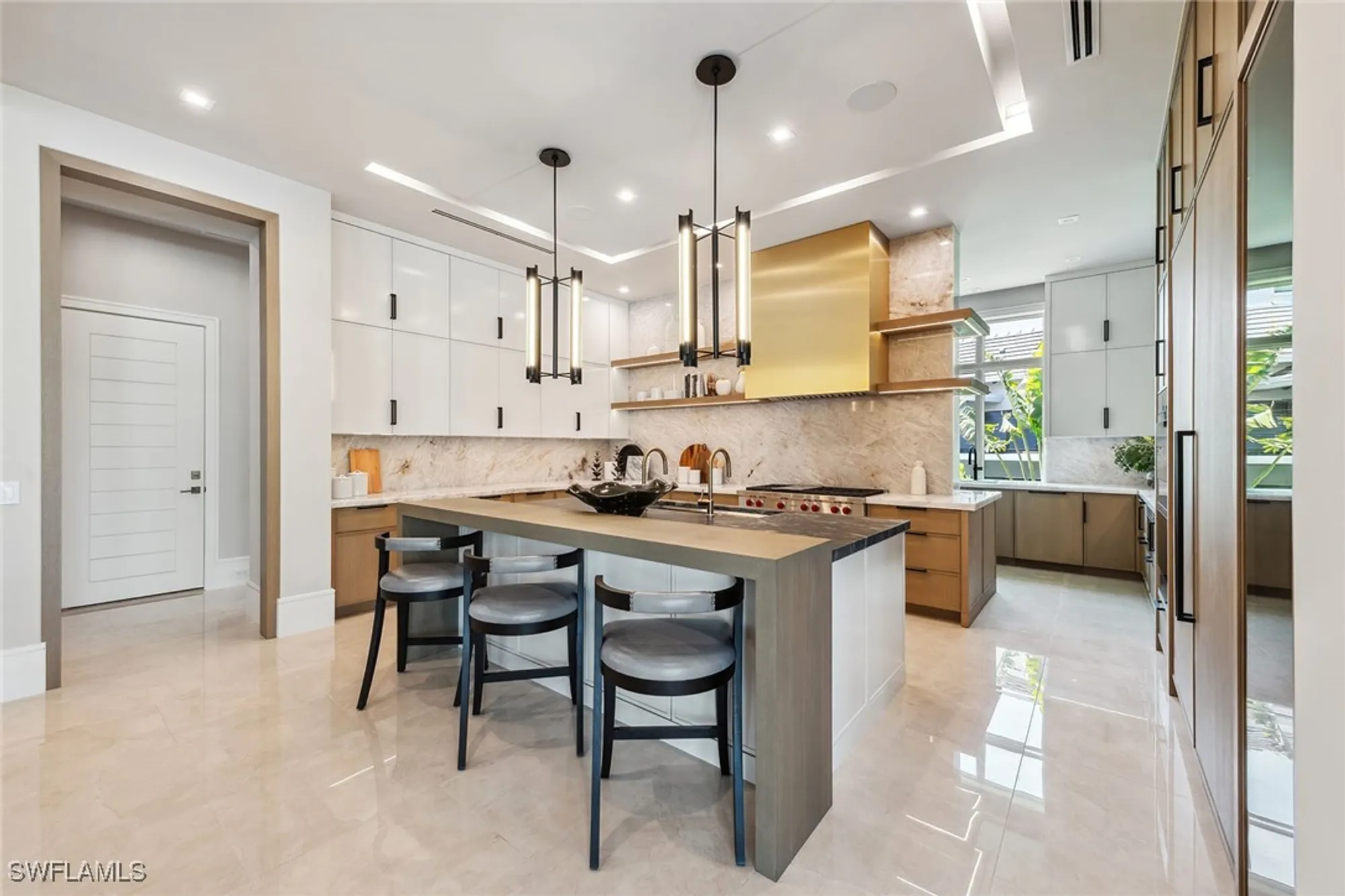 Property Slideshow image 5 of 49 | 355 colony dr, Naples, FL, 34108