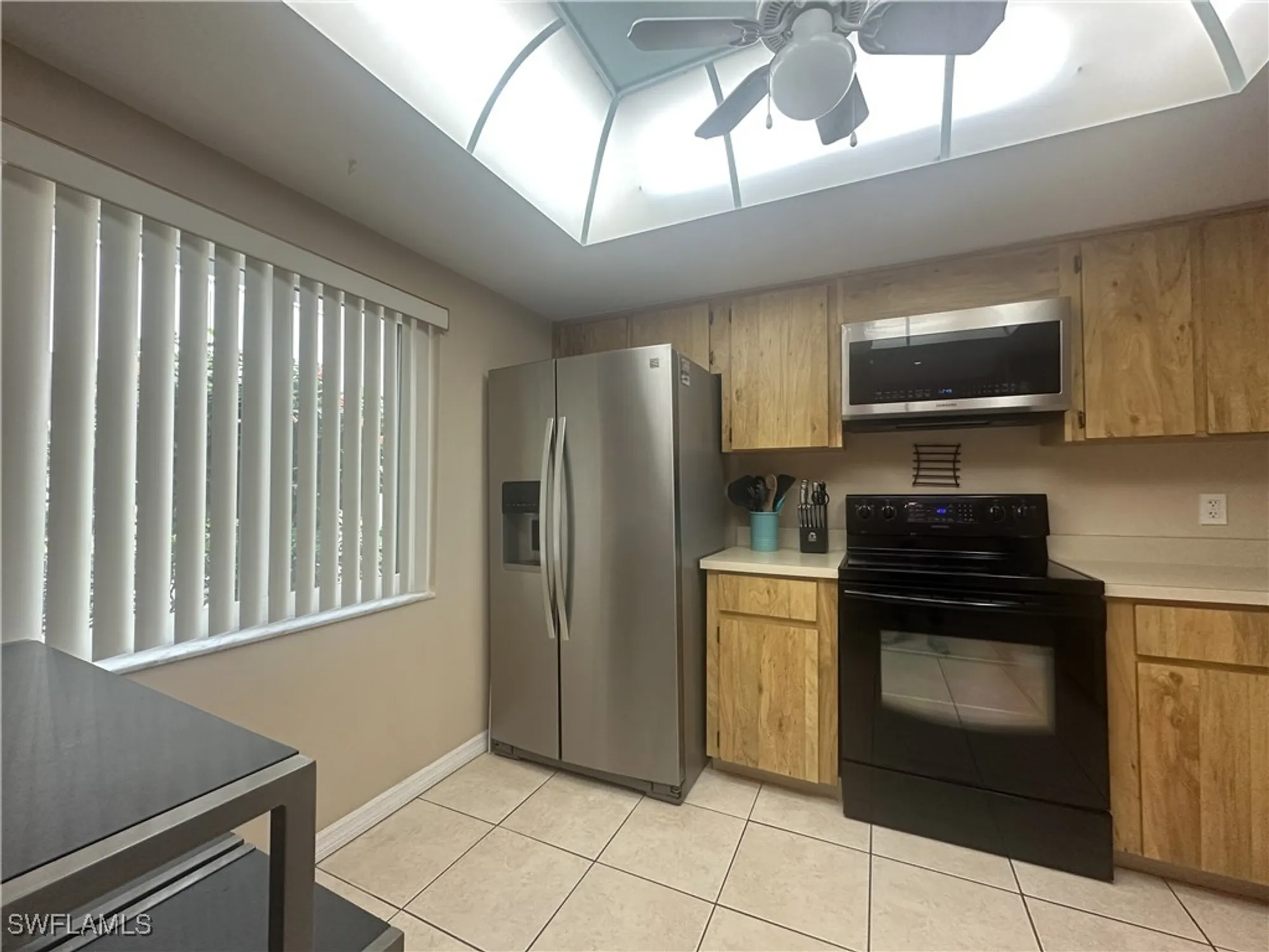 Property Slideshow image 2 of 15 | 11610 caravel cir 102, Fort Myers, FL, 33908