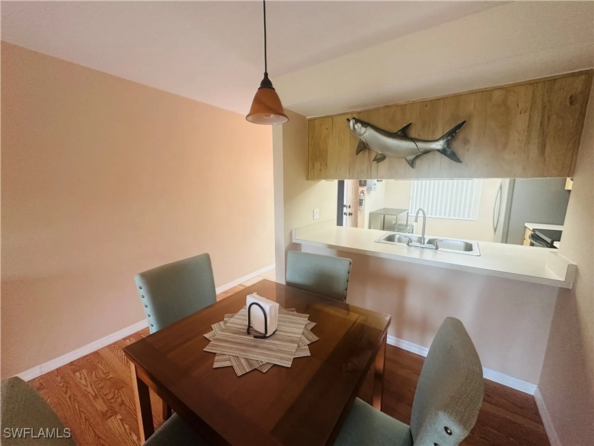 Property Slideshow image 5 of 15 | 11610 caravel cir 102, Fort Myers, FL, 33908