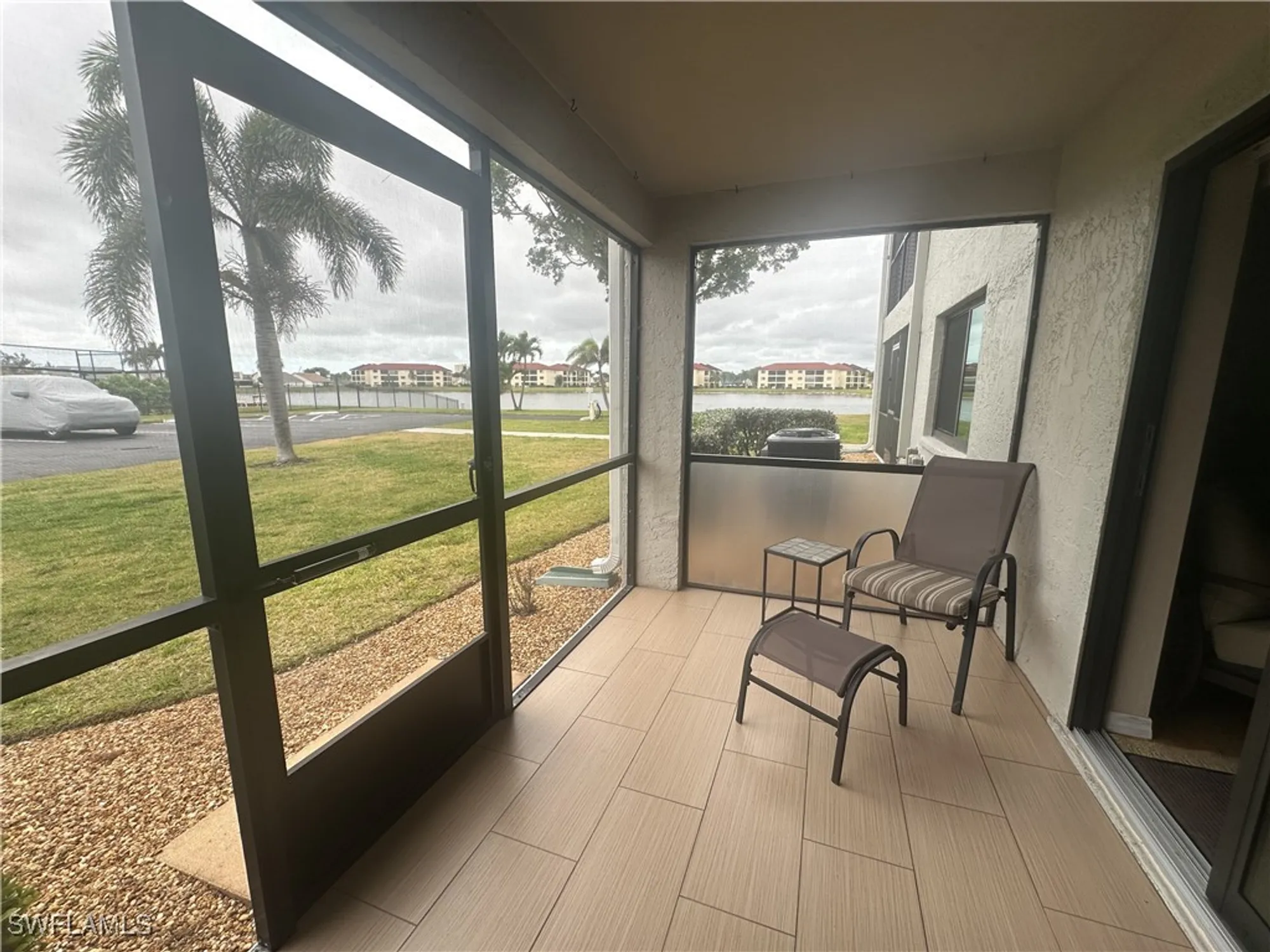 Property Slideshow image 6 of 15 | 11610 caravel cir 102, Fort Myers, FL, 33908