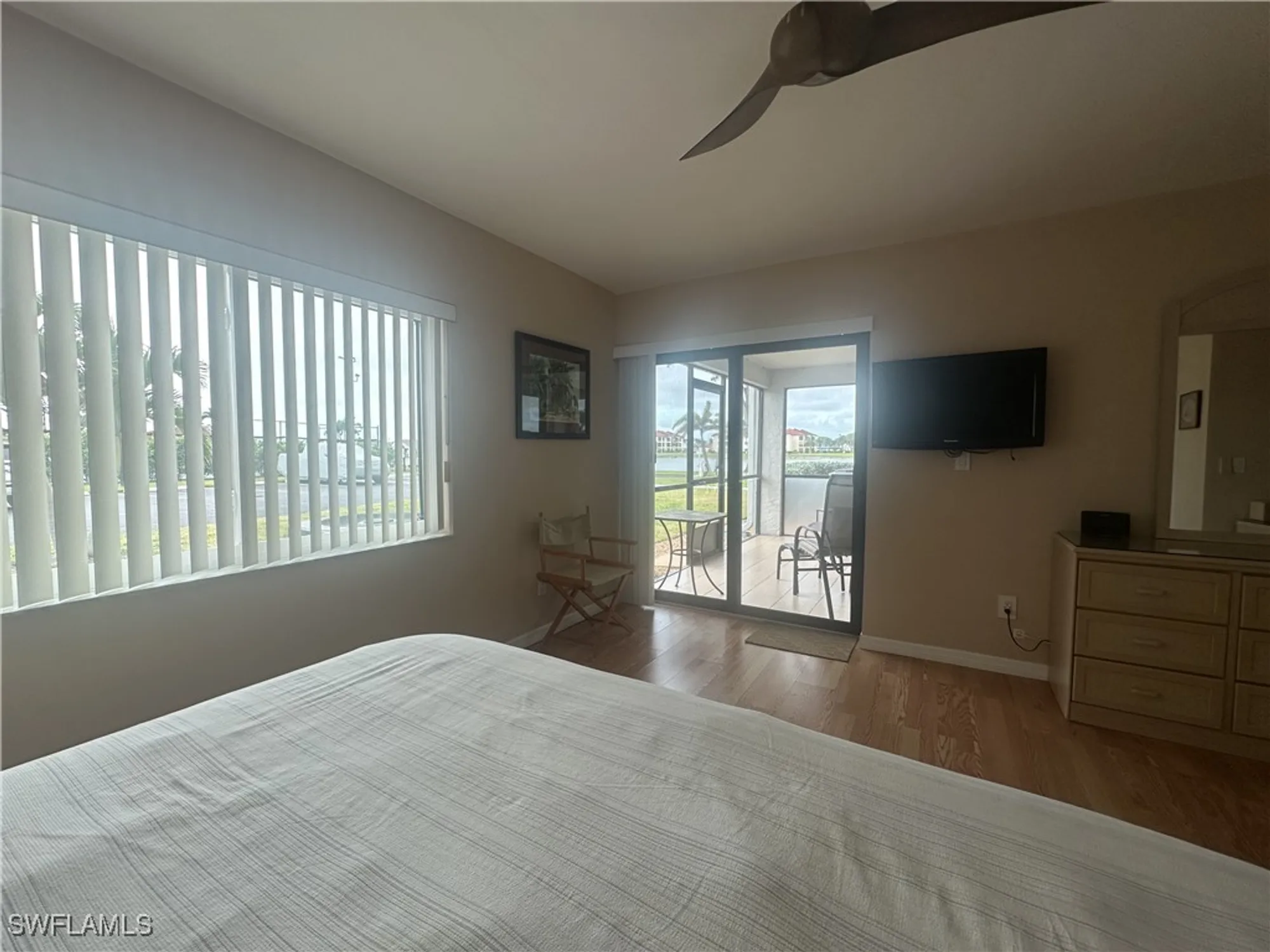 Property Slideshow image 8 of 15 | 11610 caravel cir 102, Fort Myers, FL, 33908