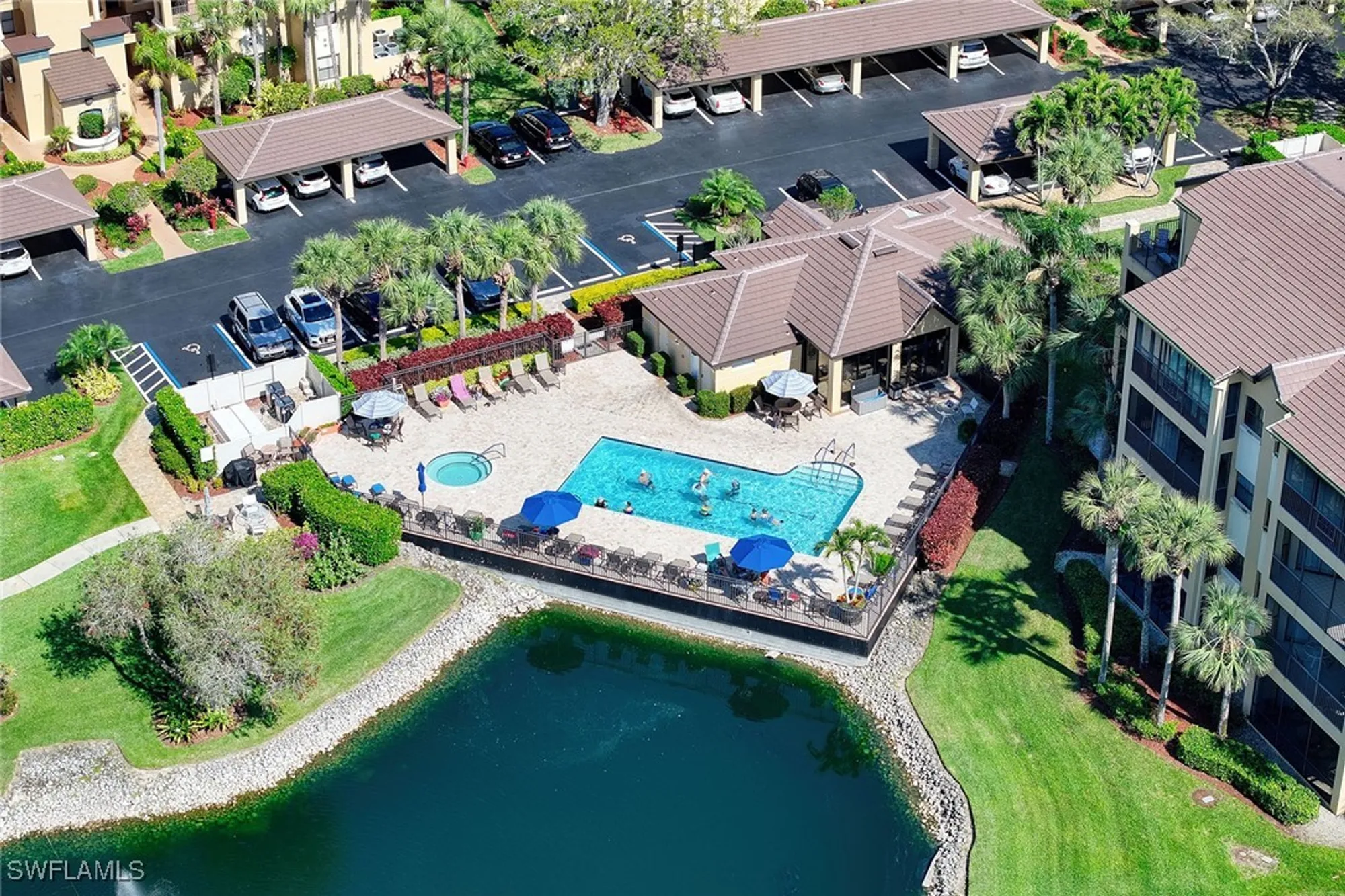 Property Slideshow image 24 of 25 | 220 vintage cir # b103, Naples, FL, 34119
