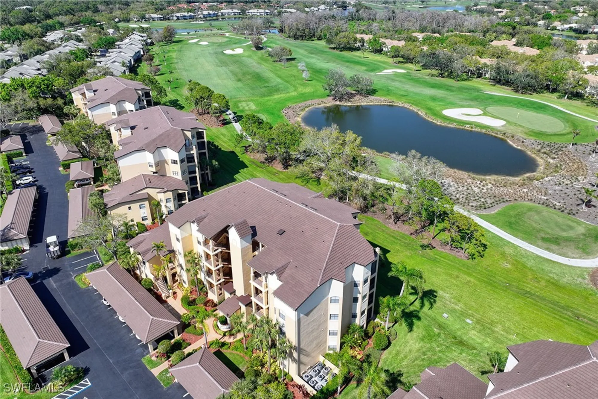 Property Slideshow image 20 of 25 | 220 vintage cir # b103, Naples, FL, 34119