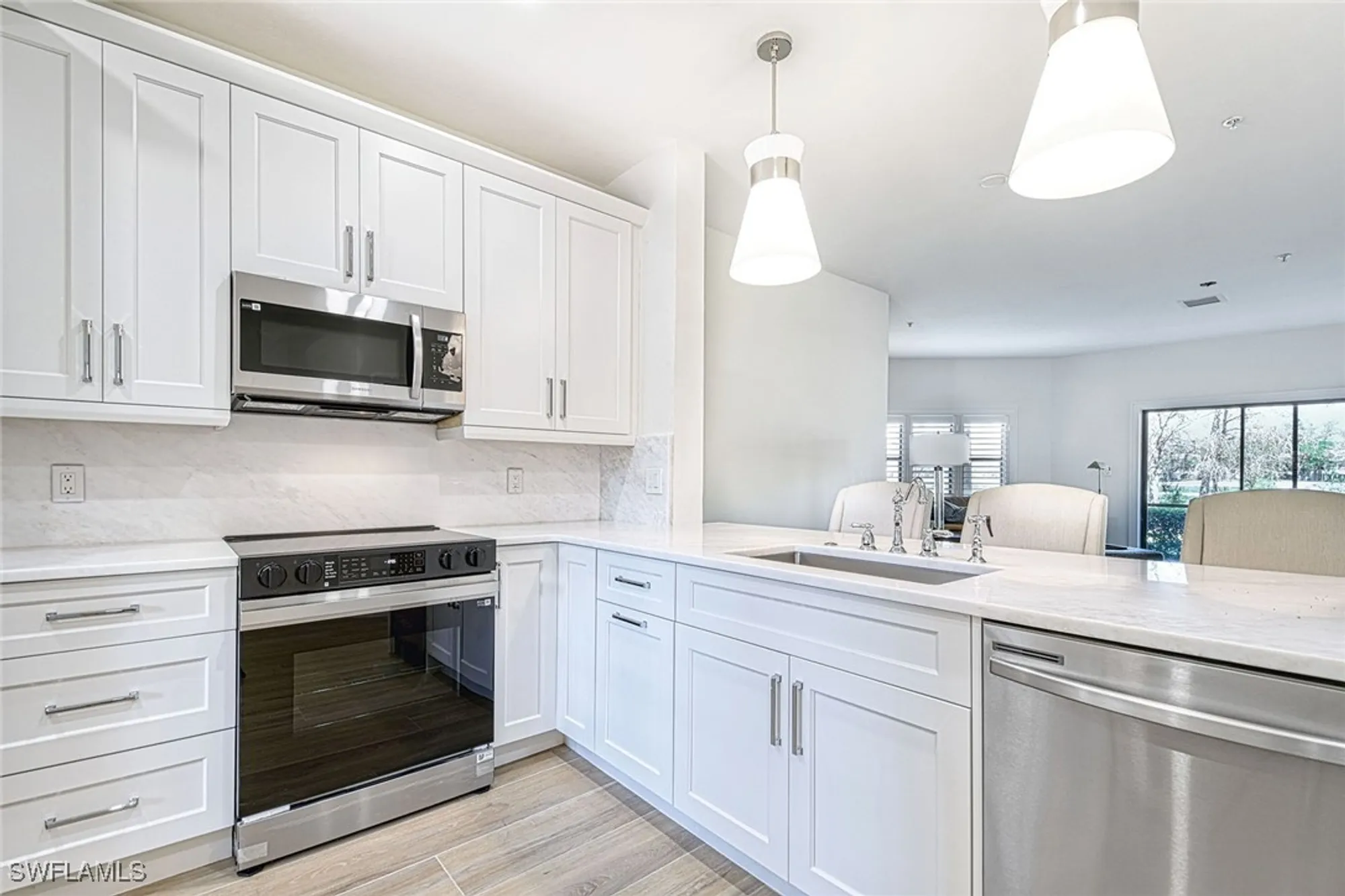 Property Slideshow image 6 of 25 | 220 vintage cir # b103, Naples, FL, 34119