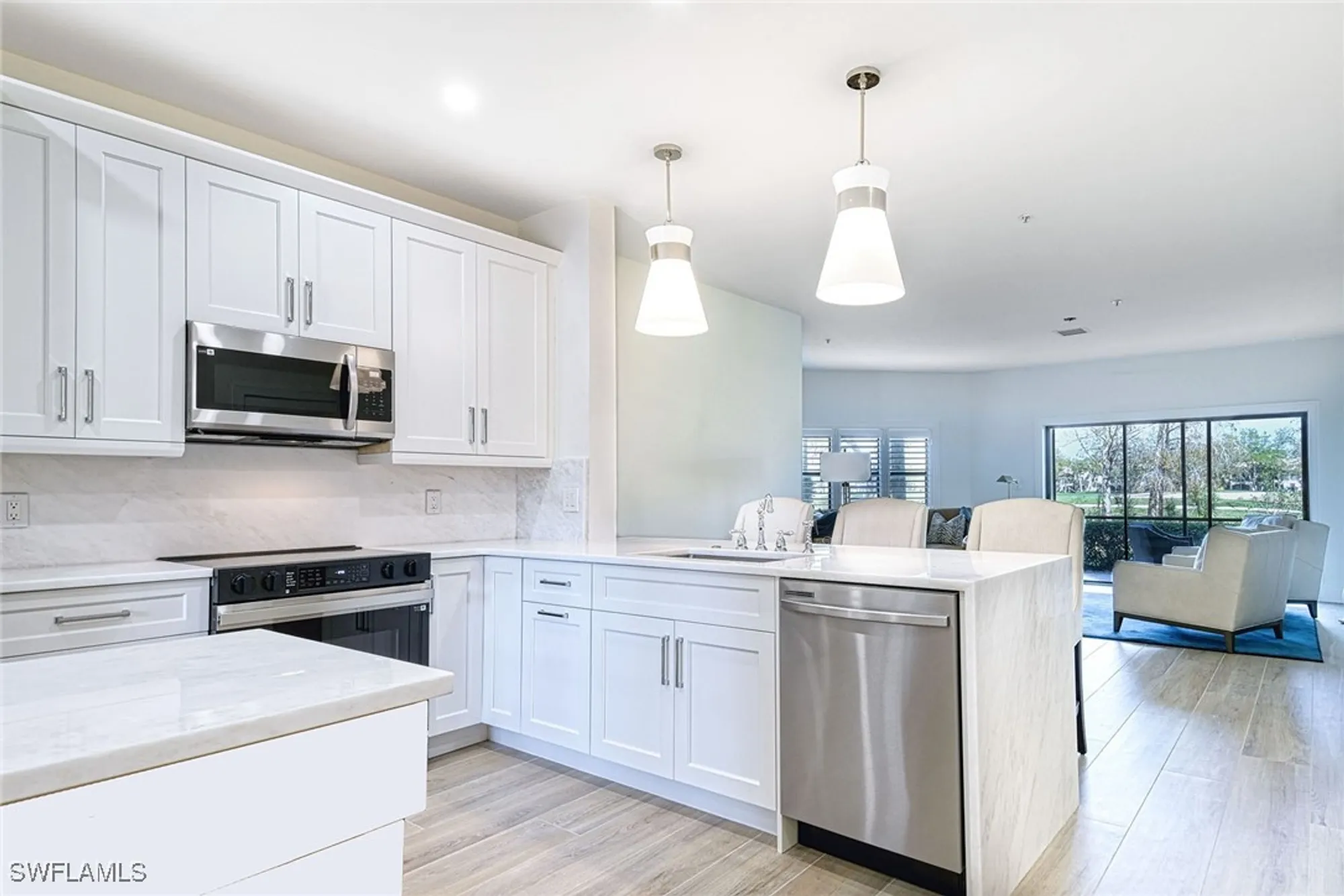 Property Slideshow image 7 of 25 | 220 vintage cir # b103, Naples, FL, 34119