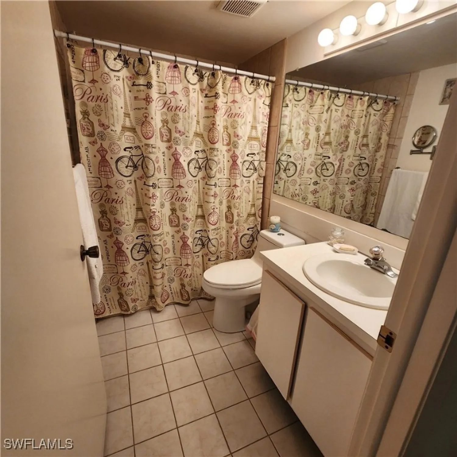 Property Slideshow image 14 of 25 | 4781 lakeside club blvd # 3-c1, Fort Myers, FL, 33905
