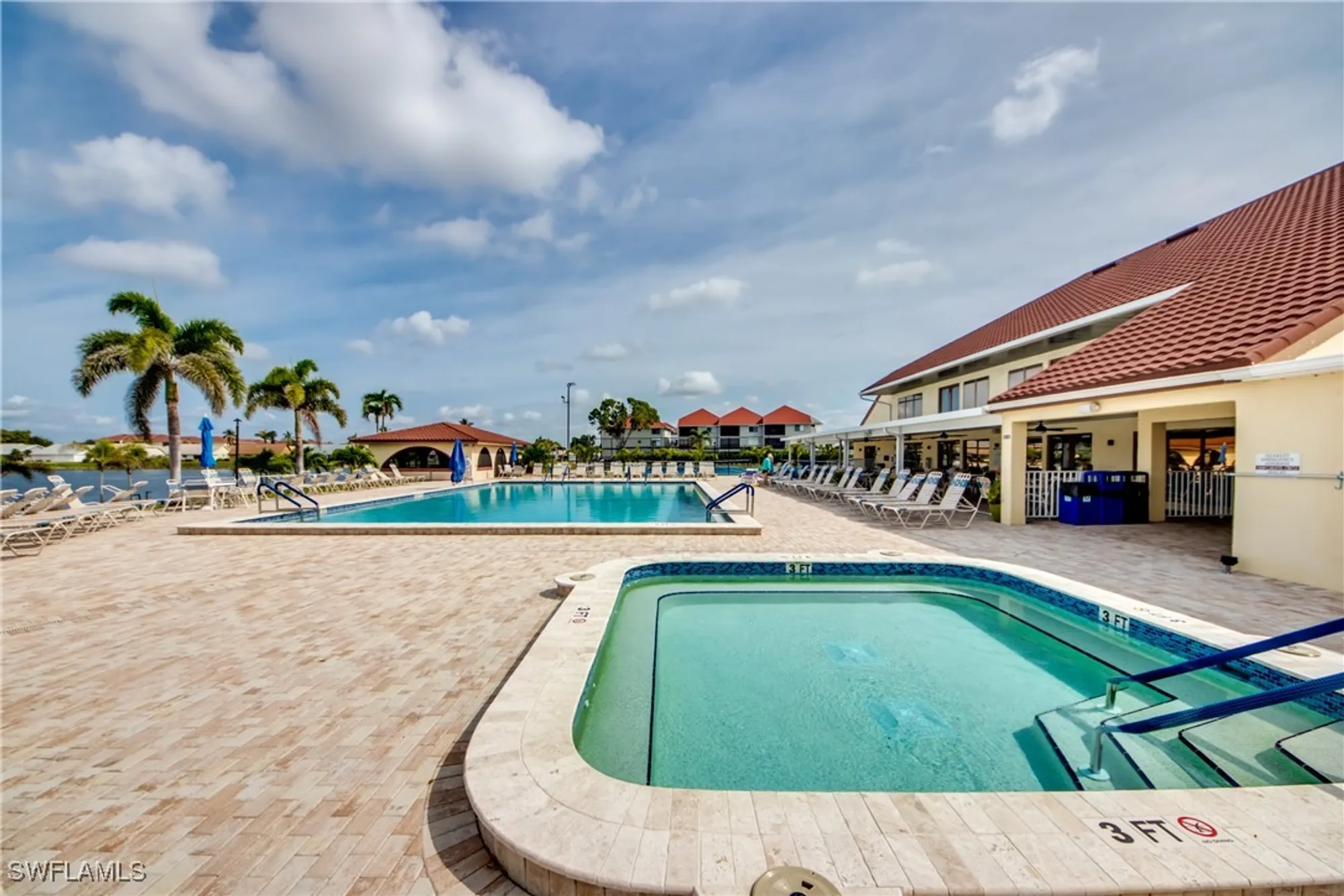 Property Slideshow image 18 of 21 | 11250 caravel cir apt 101, Fort Myers, FL, 33908