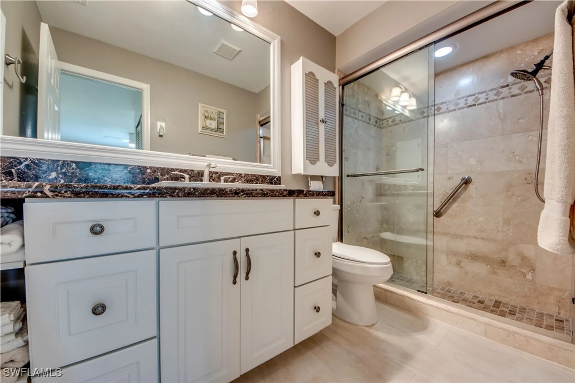 Property Slideshow image 11 of 21 | 11250 caravel cir apt 101, Fort Myers, FL, 33908