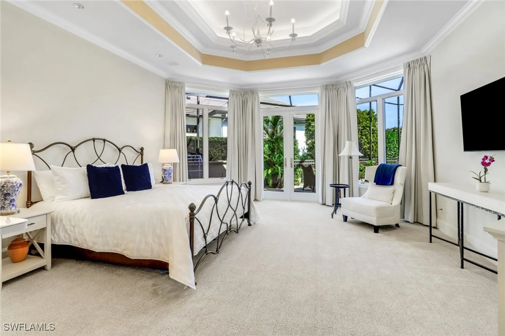 Property Slideshow image 19 of 46 | 355 sedgwick ct, Naples, FL, 34108