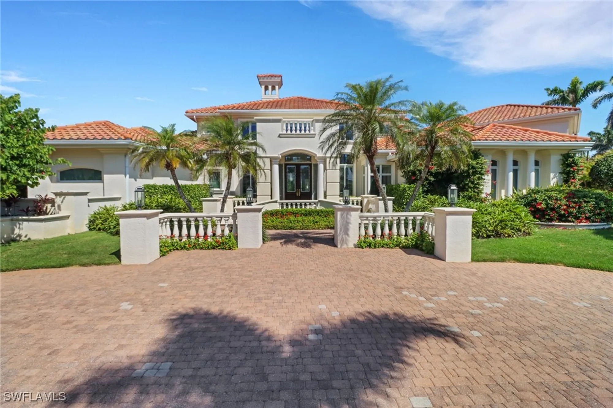 Property Slideshow image 1 of 46 | 355 sedgwick ct, Naples, FL, 34108