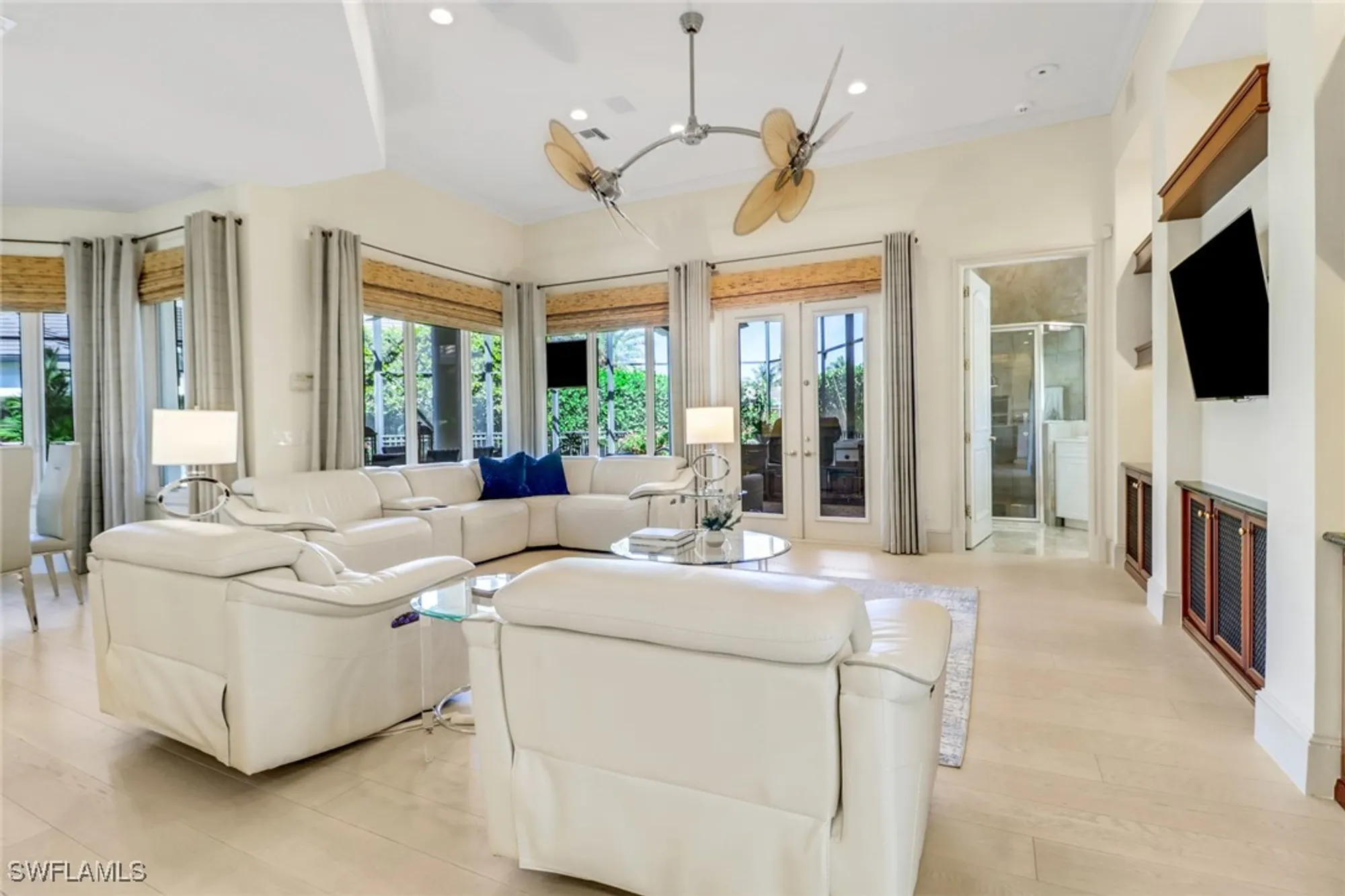 Property Slideshow image 13 of 46 | 355 sedgwick ct, Naples, FL, 34108