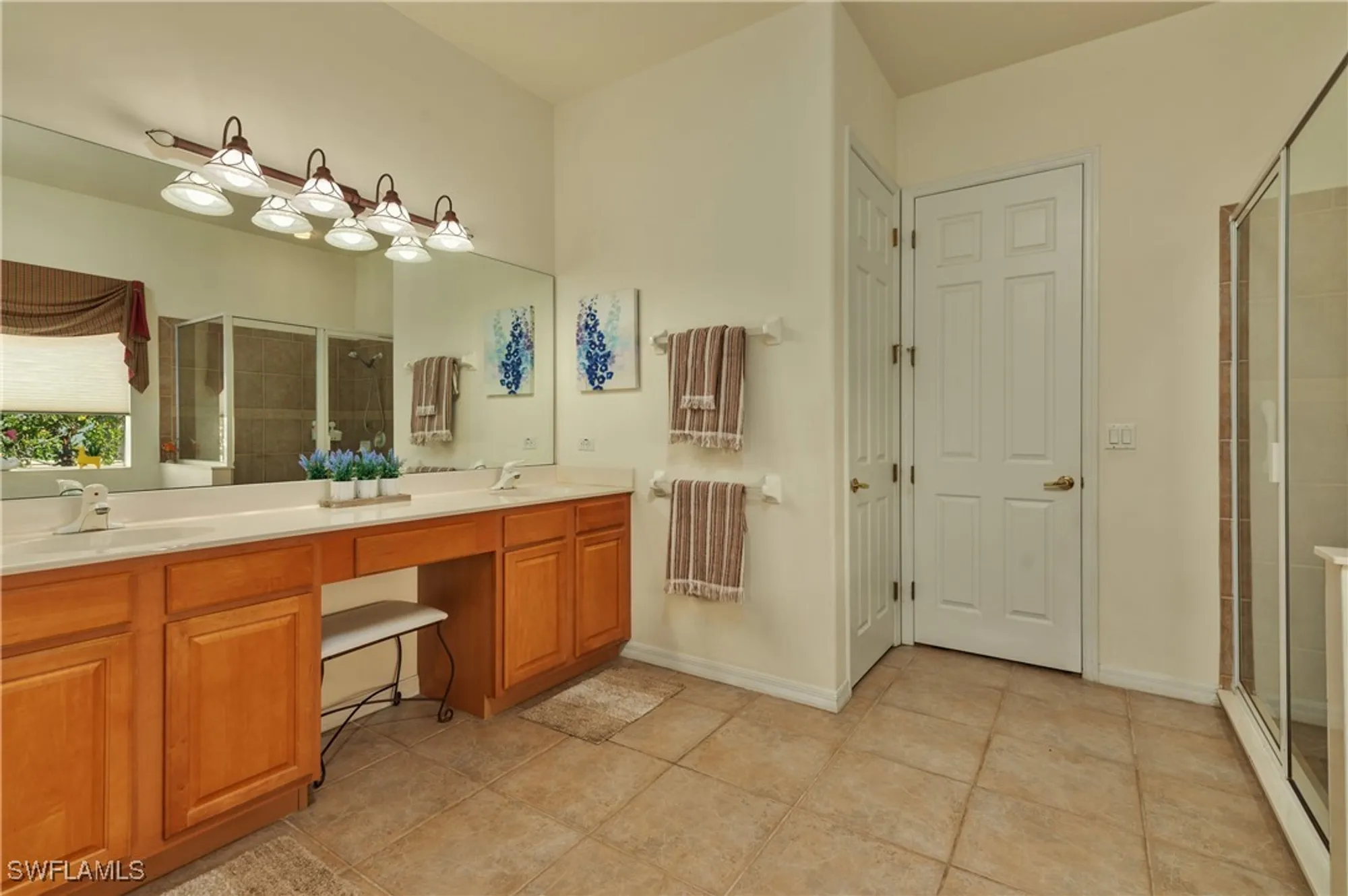Property Slideshow image 14 of 29 | 9055 prosperity way, Fort Myers, FL, 33913