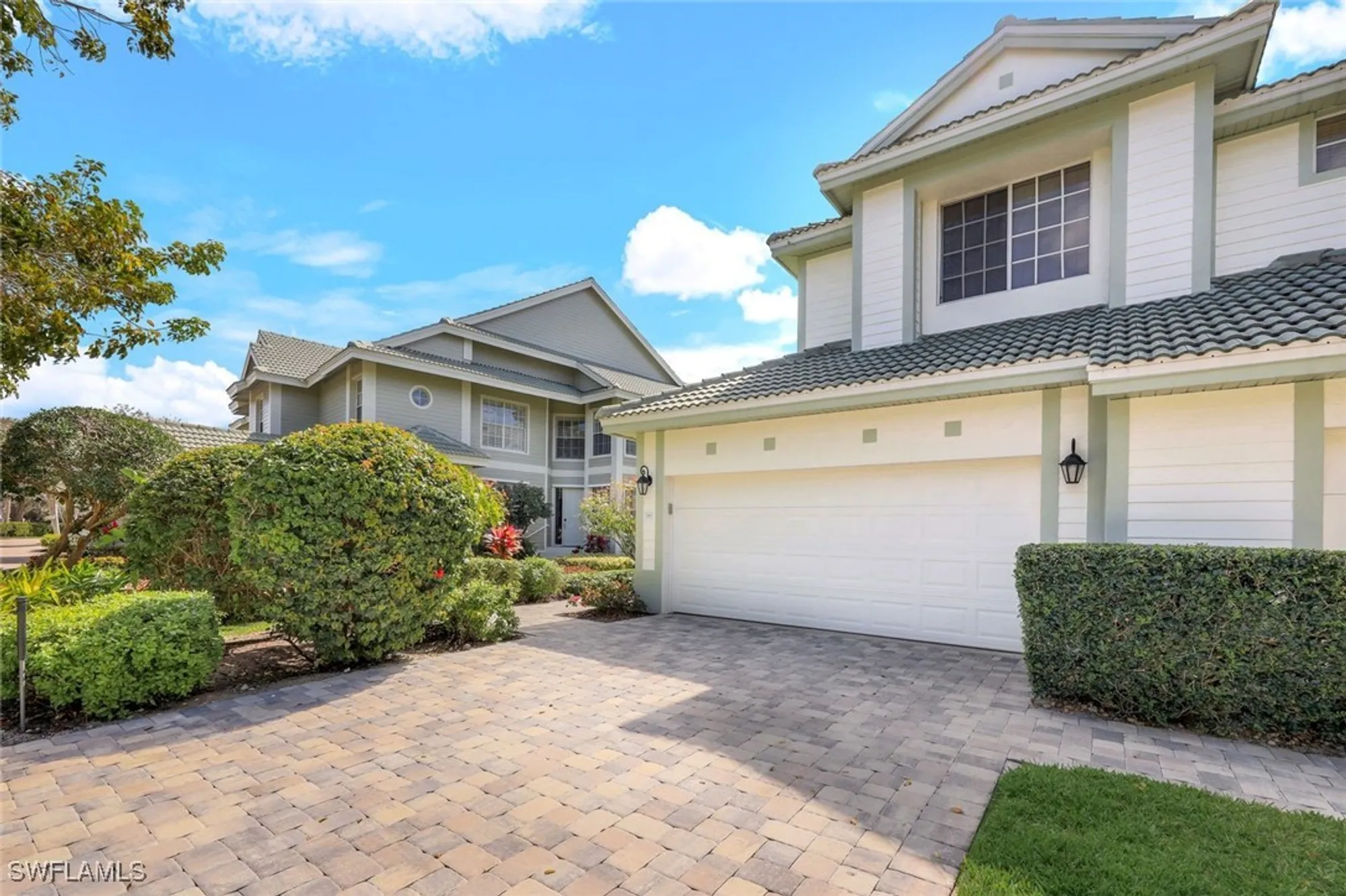 Property Slideshow image 28 of 46 | 4121 bayhead dr 101, Bonita Springs, FL, 34134