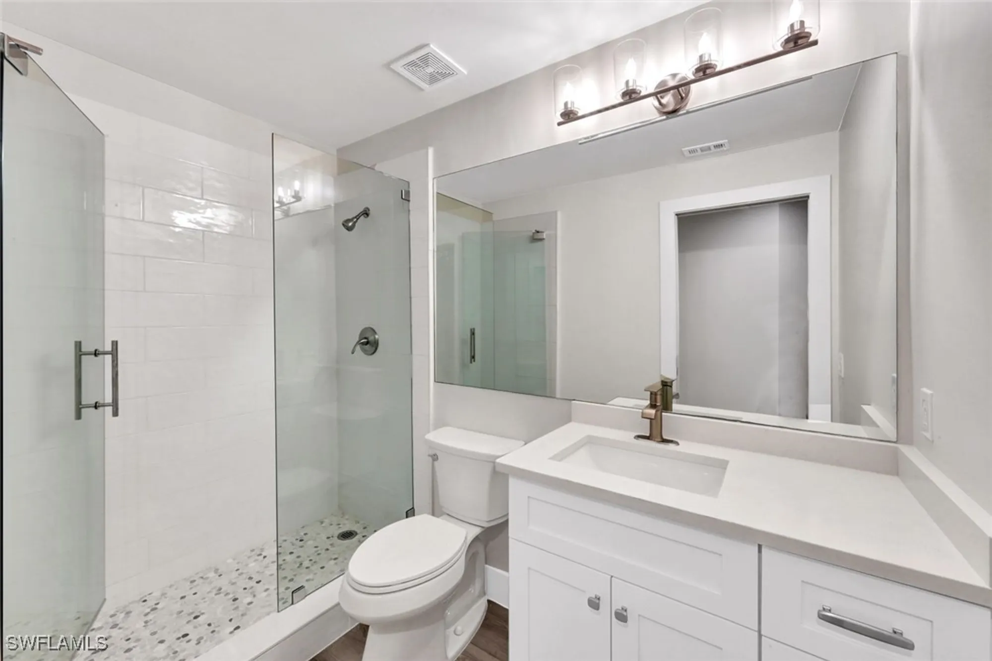 Property Slideshow image 23 of 46 | 4121 bayhead dr 101, Bonita Springs, FL, 34134