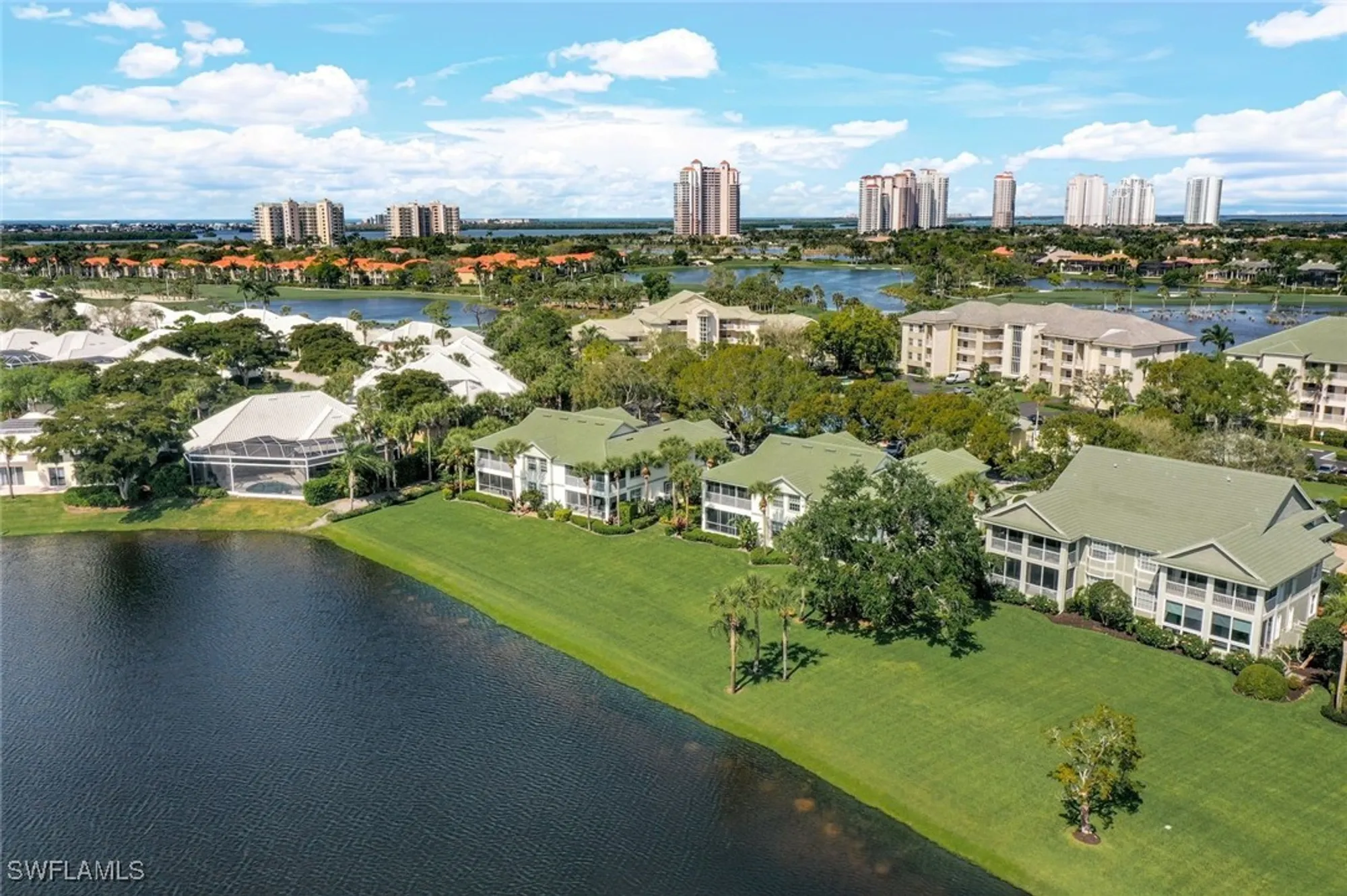Property Slideshow image 30 of 46 | 4121 bayhead dr 101, Bonita Springs, FL, 34134
