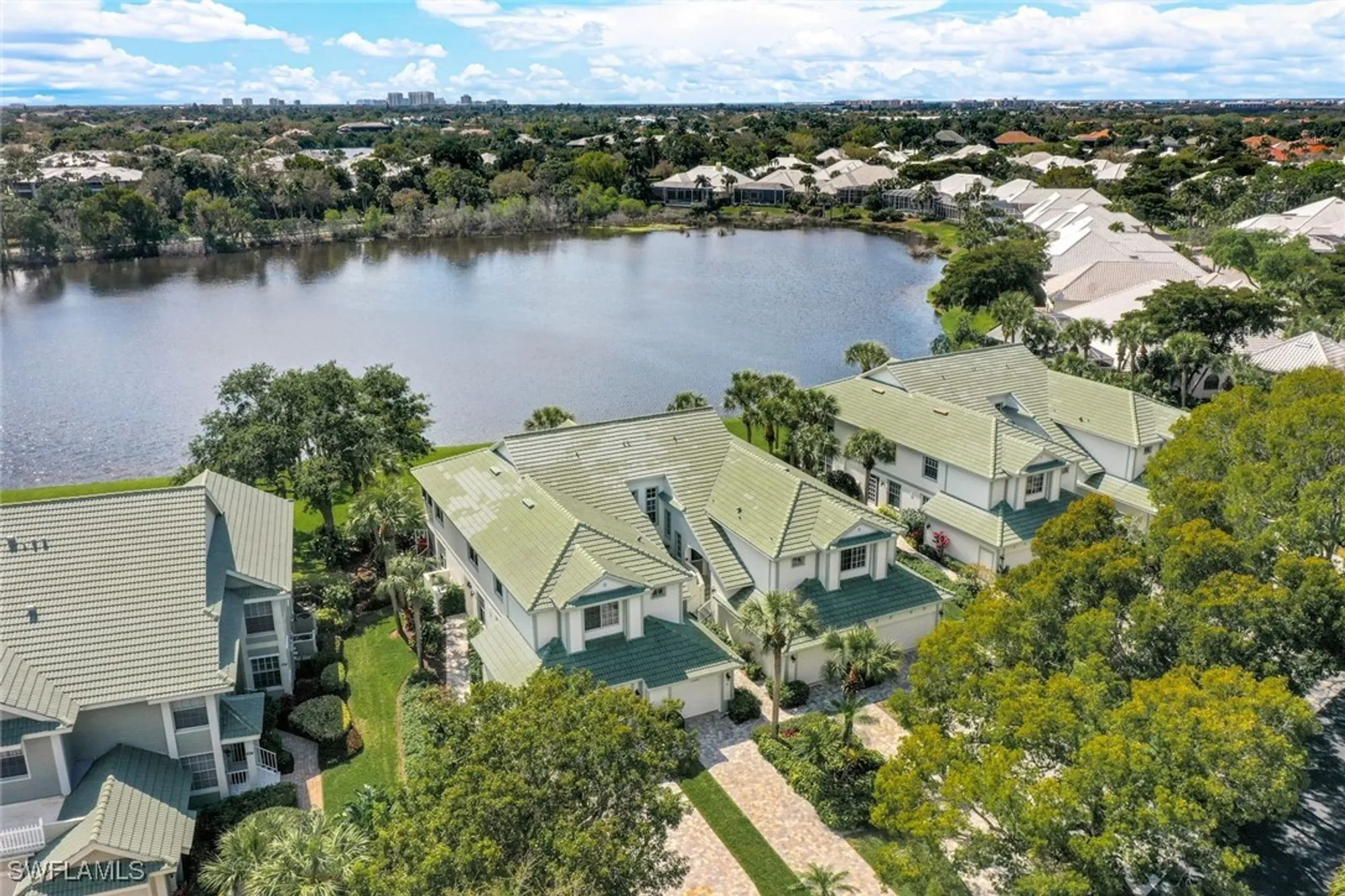 Property Slideshow image 43 of 46 | 4121 bayhead dr 101, Bonita Springs, FL, 34134