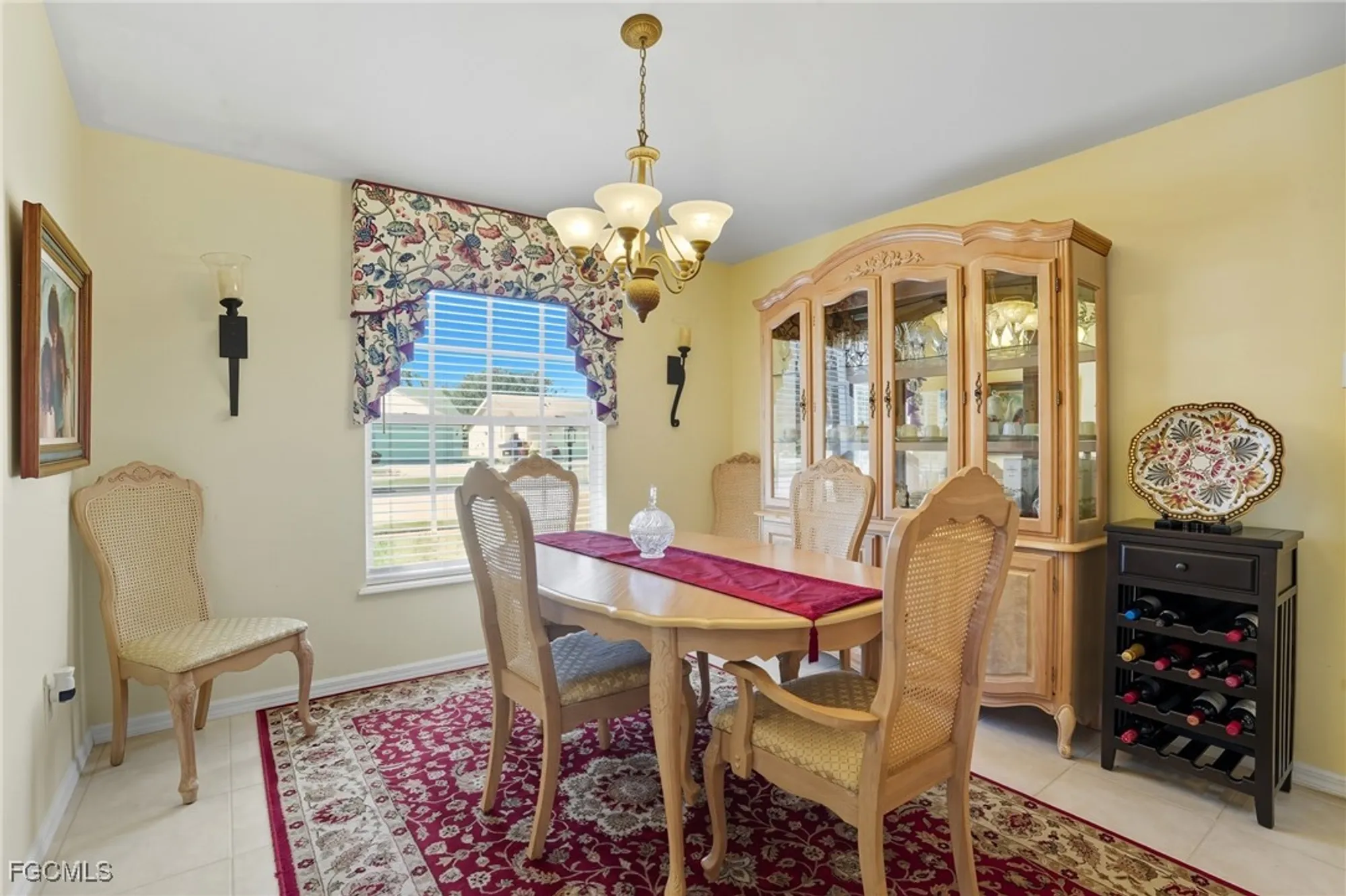 Property Slideshow image 16 of 38 | 841 charlemagne blvd, Naples, FL, 34112