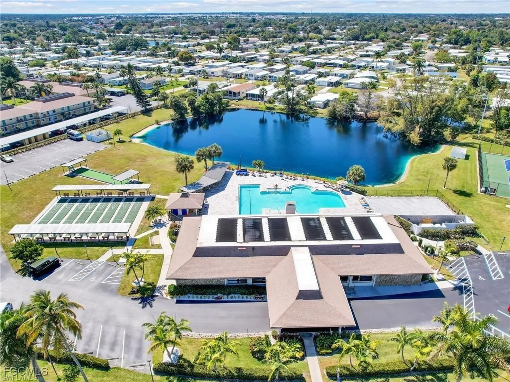 Property Slideshow image 36 of 38 | 841 charlemagne blvd, Naples, FL, 34112