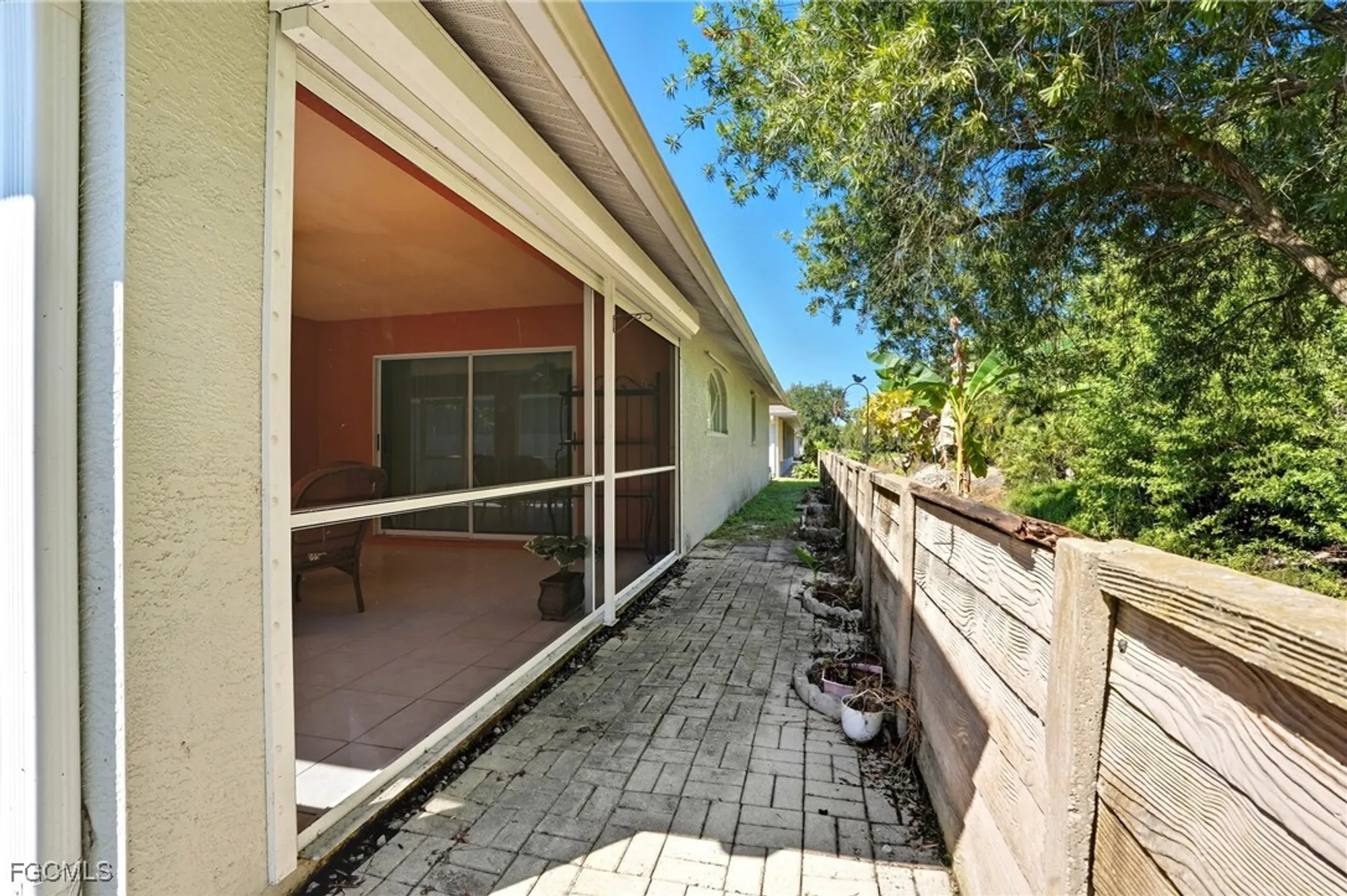 Property Slideshow image 32 of 38 | 841 charlemagne blvd, Naples, FL, 34112