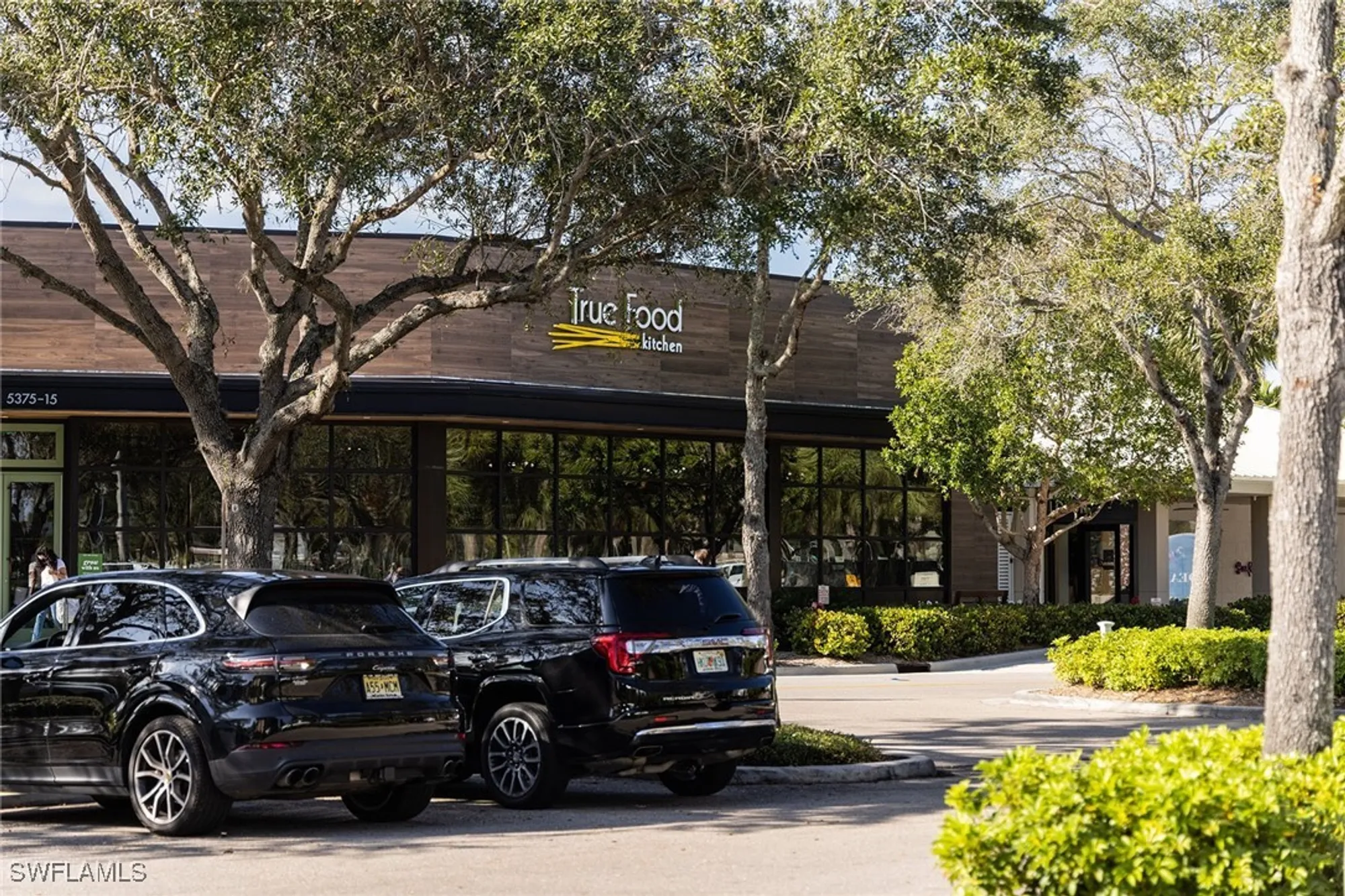 Property Slideshow image 34 of 46 | 6835 san marino dr apt 809a, Naples, FL, 34108