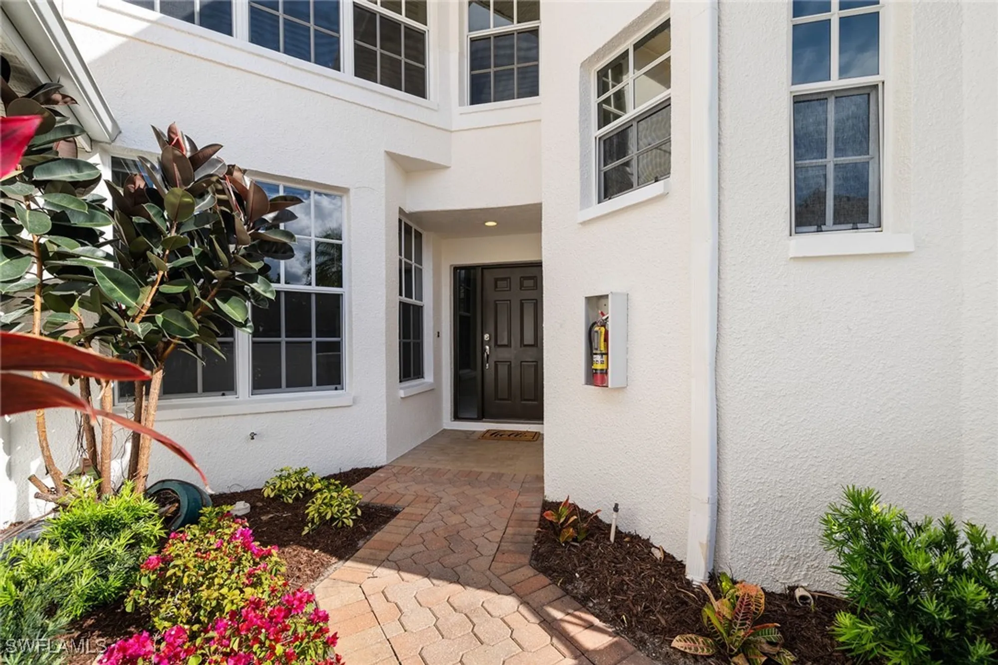 Property Slideshow image 3 of 46 | 6835 san marino dr apt 809a, Naples, FL, 34108