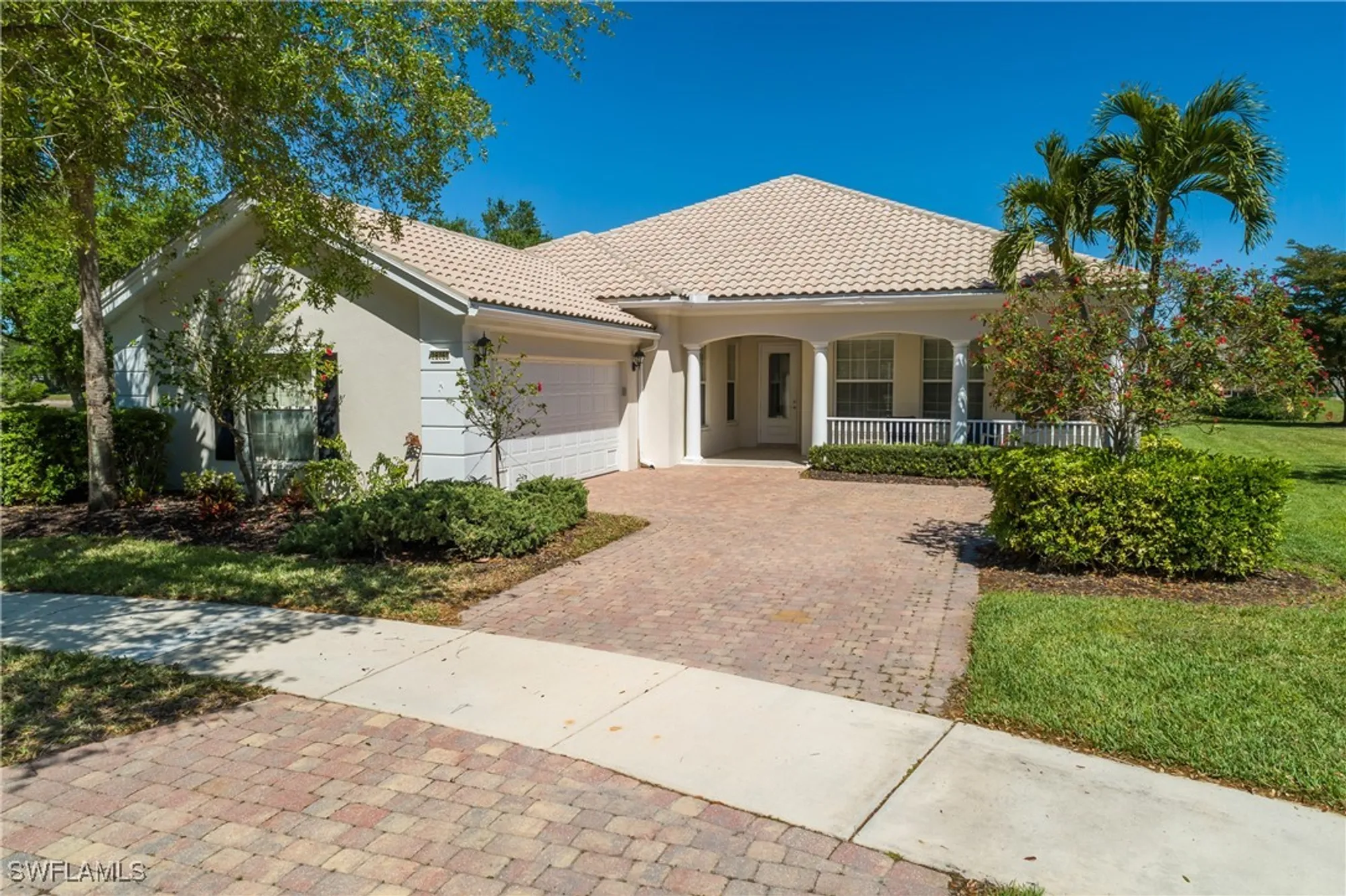 Property Slideshow image 8 of 50 | 28263 koi way, Bonita Springs, FL, 34135