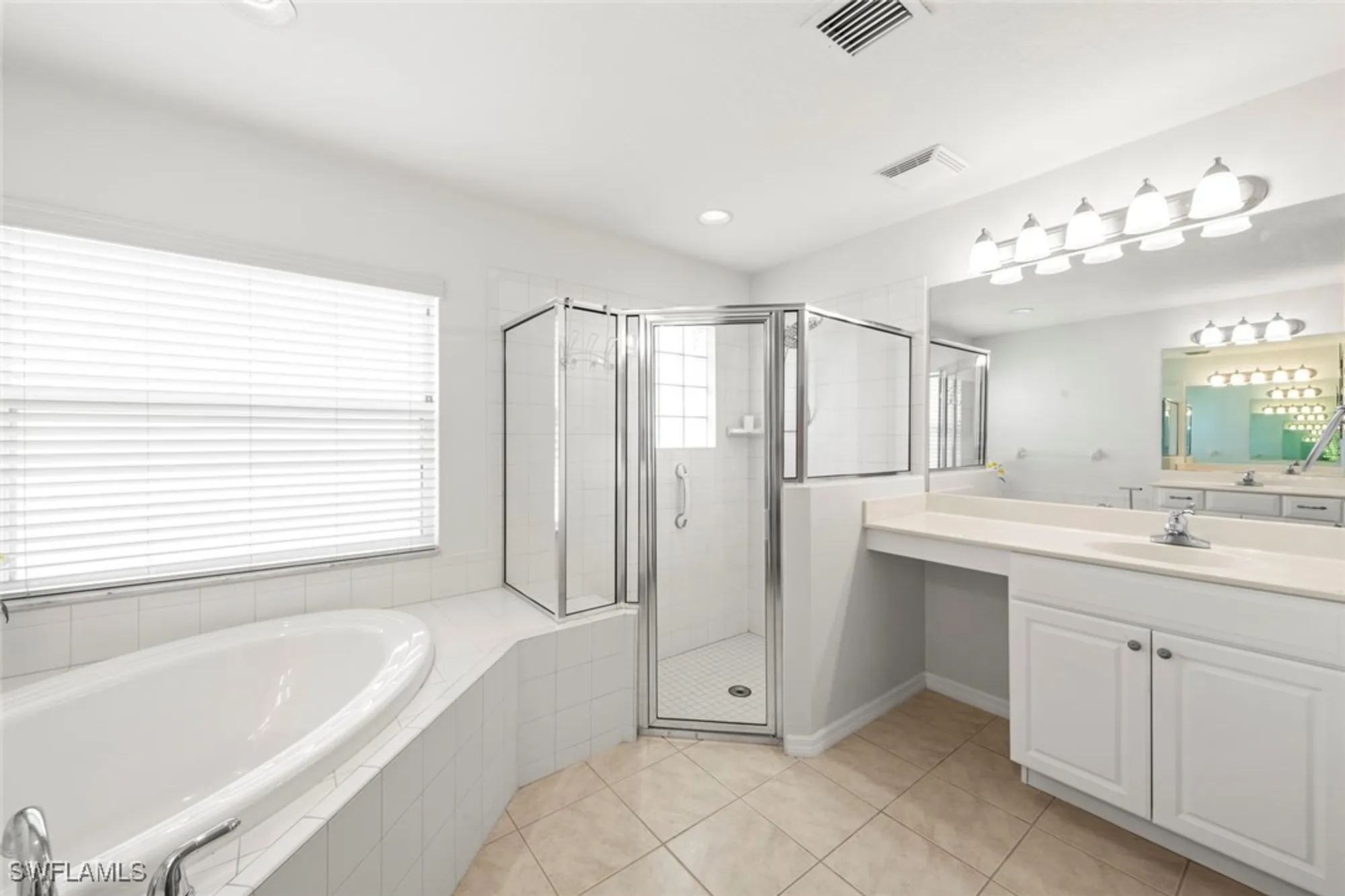 Property Slideshow image 23 of 50 | 9046 astonia way, Estero, FL, 33967
