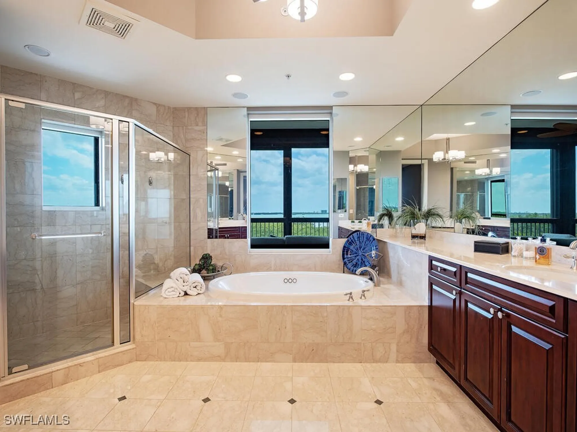 Property Slideshow image 12 of 45 | 5051 pelican colony blvd apt 301, Bonita Springs, FL, 34134
