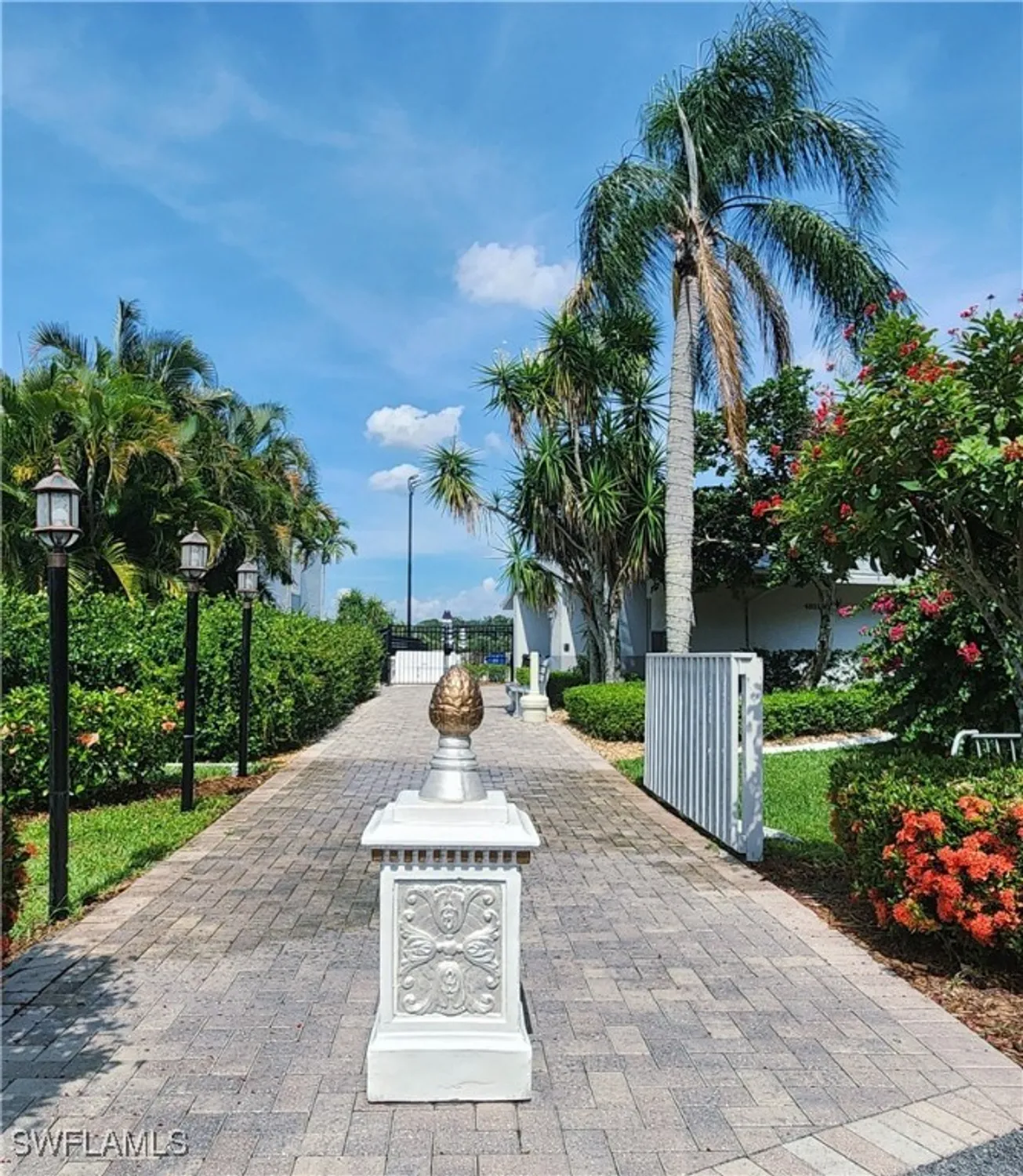 Property Slideshow image 16 of 40 | 9610 green cypress ln 4, Fort Myers, FL, 33905